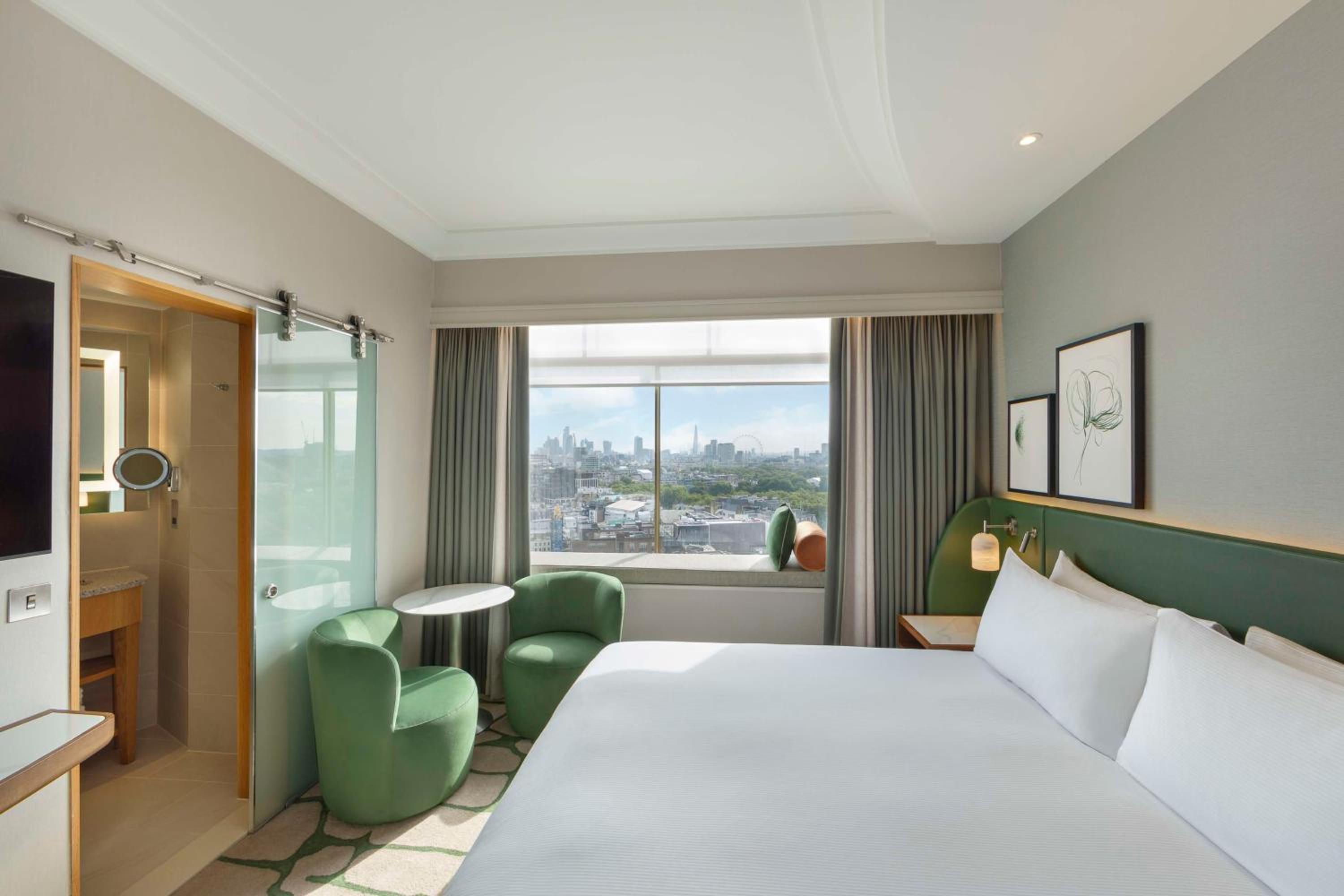 Queen Room