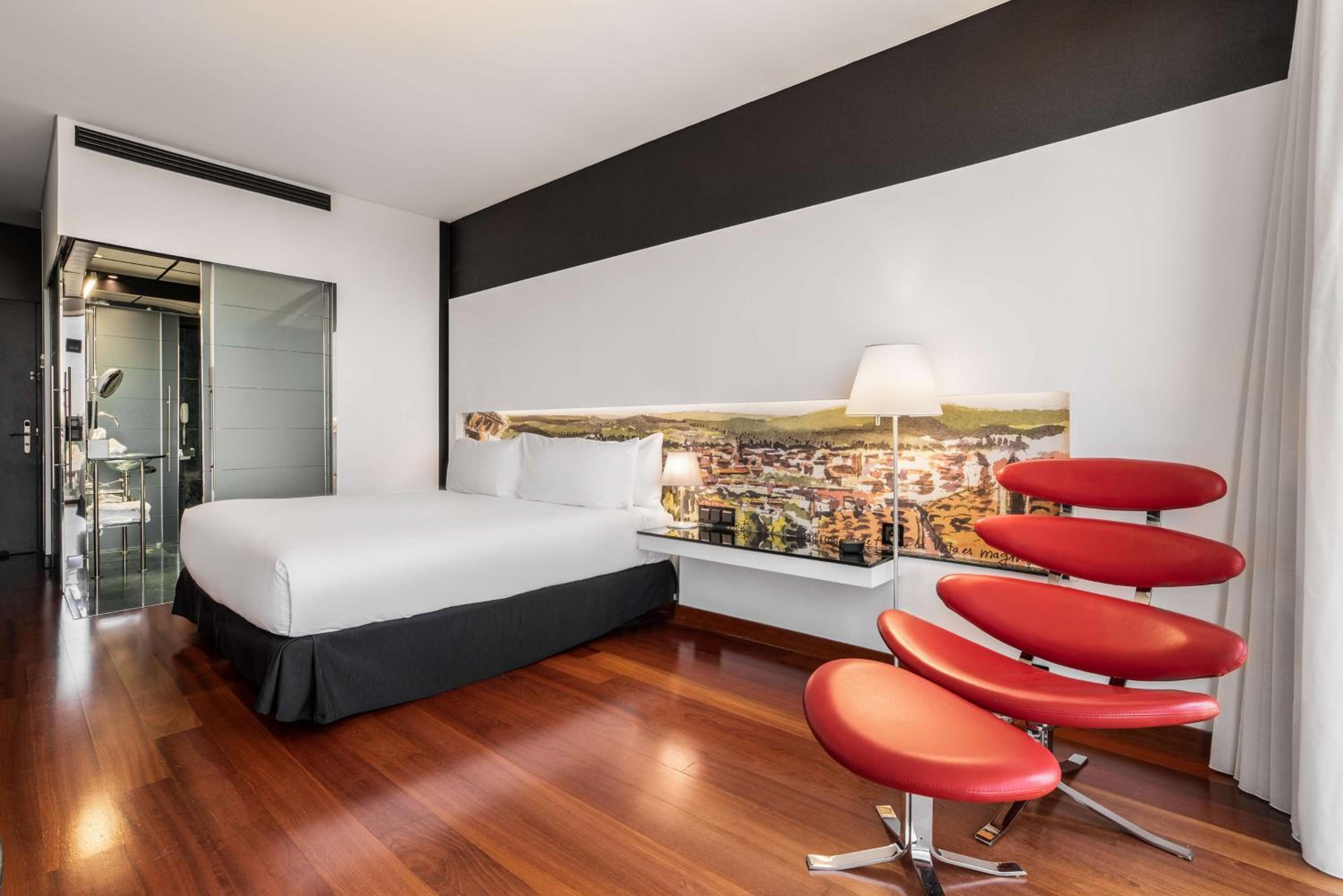 King Room with Skyline View