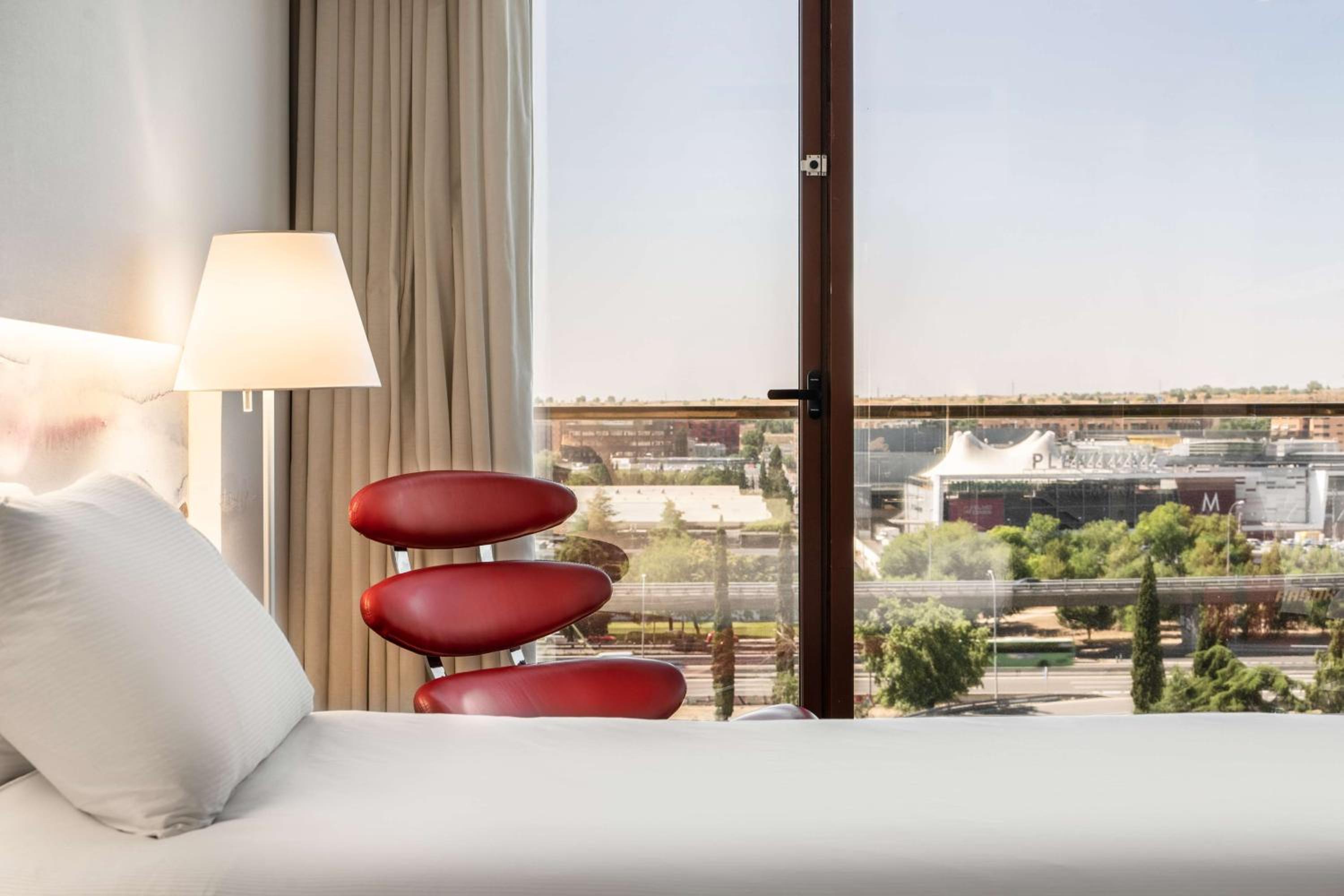King Room with Skyline View