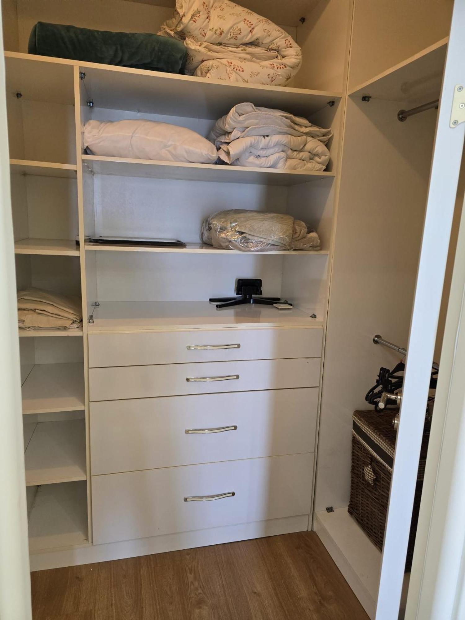 Deluxe Family Suite photo 3