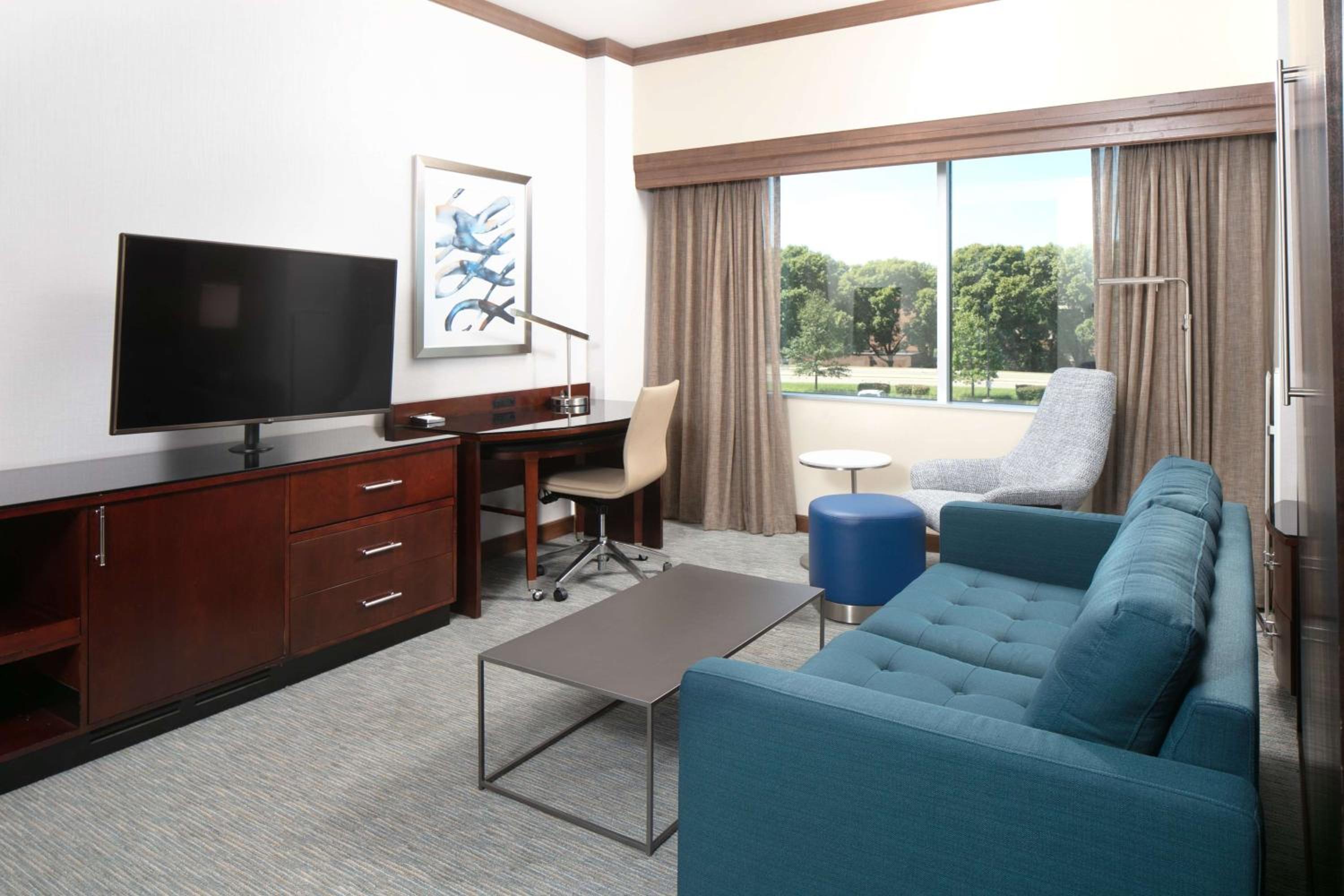 Parlor Room photo 1