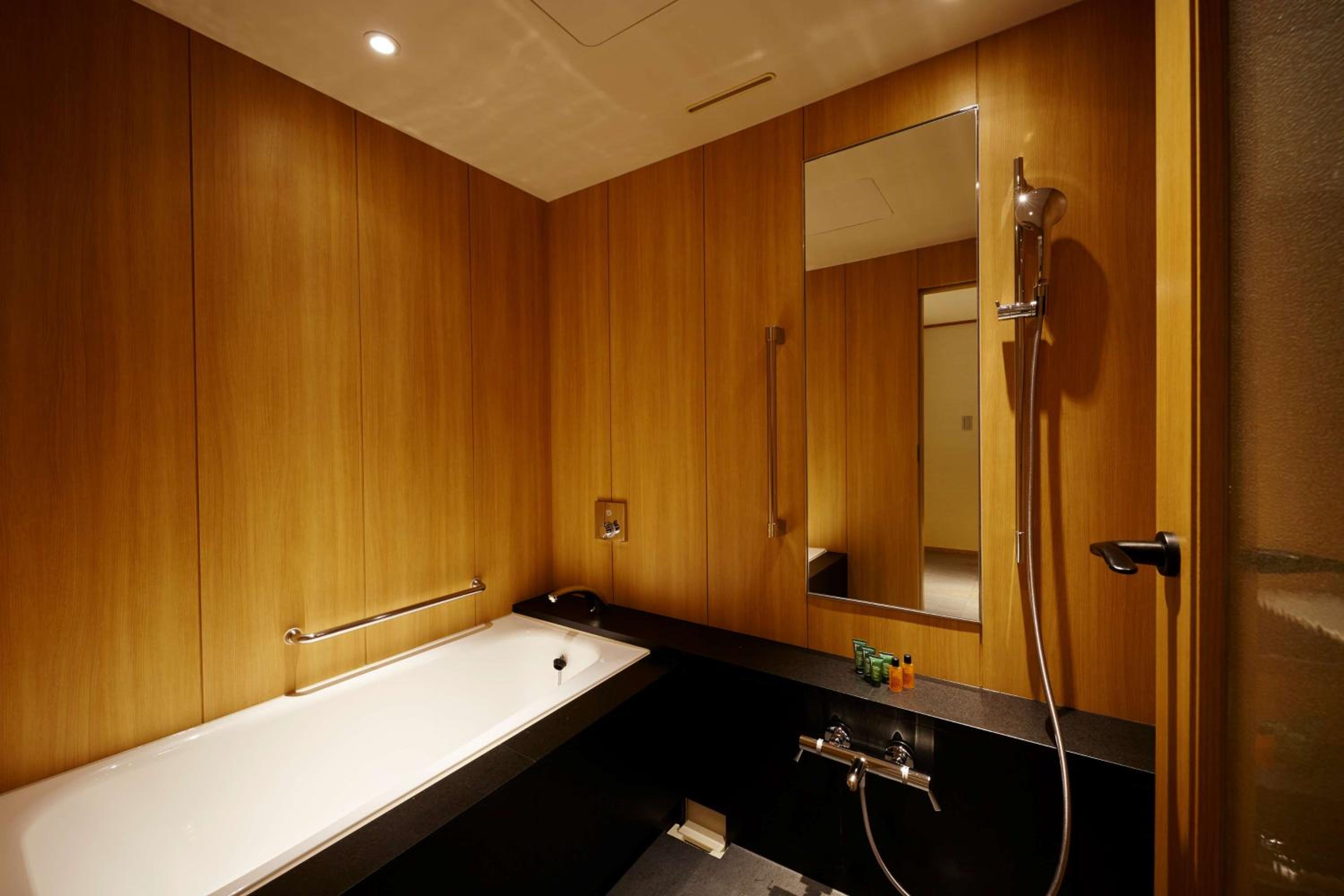 Japanese Suite - Photo 2