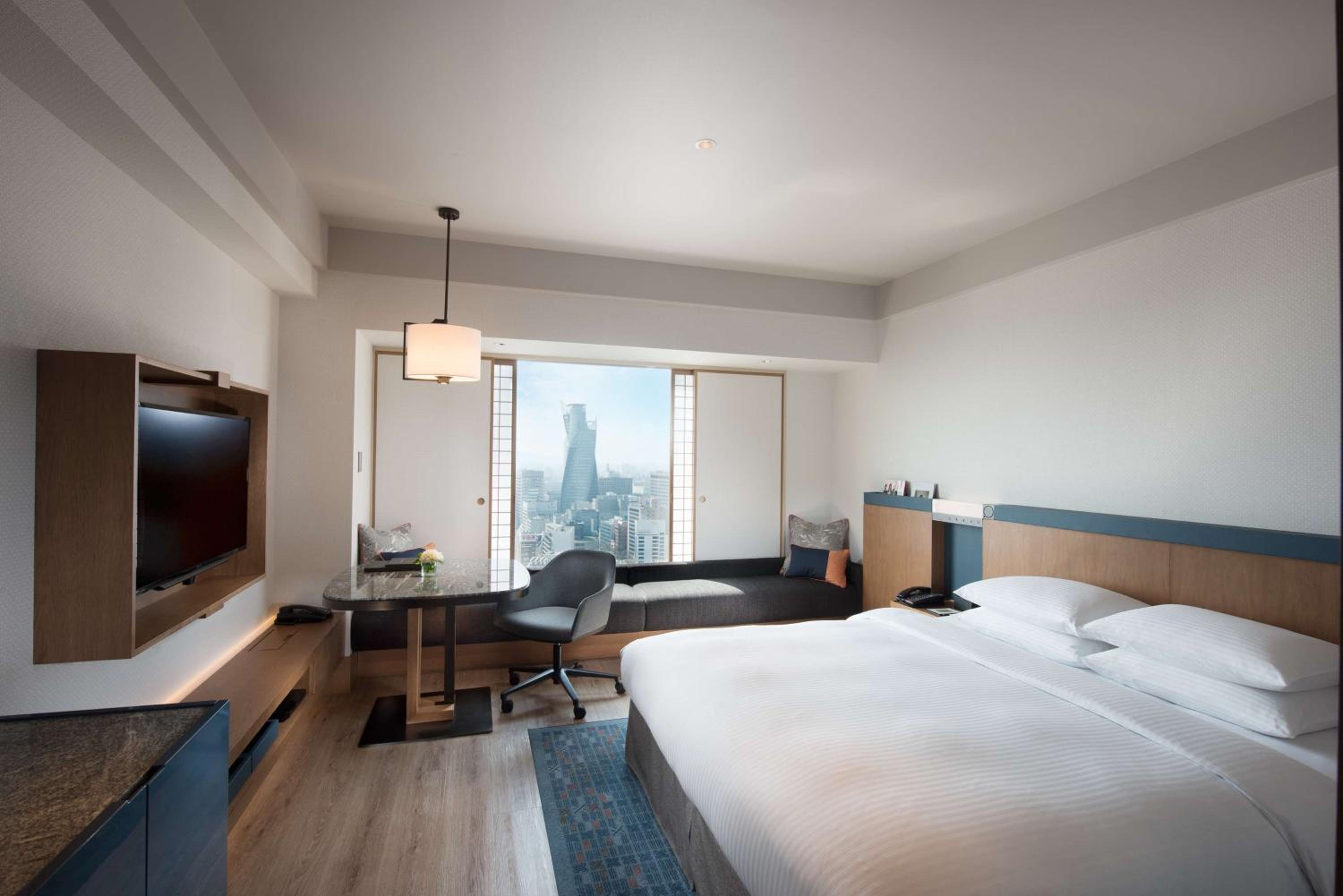 Deluxe Room Queen - Photo 1