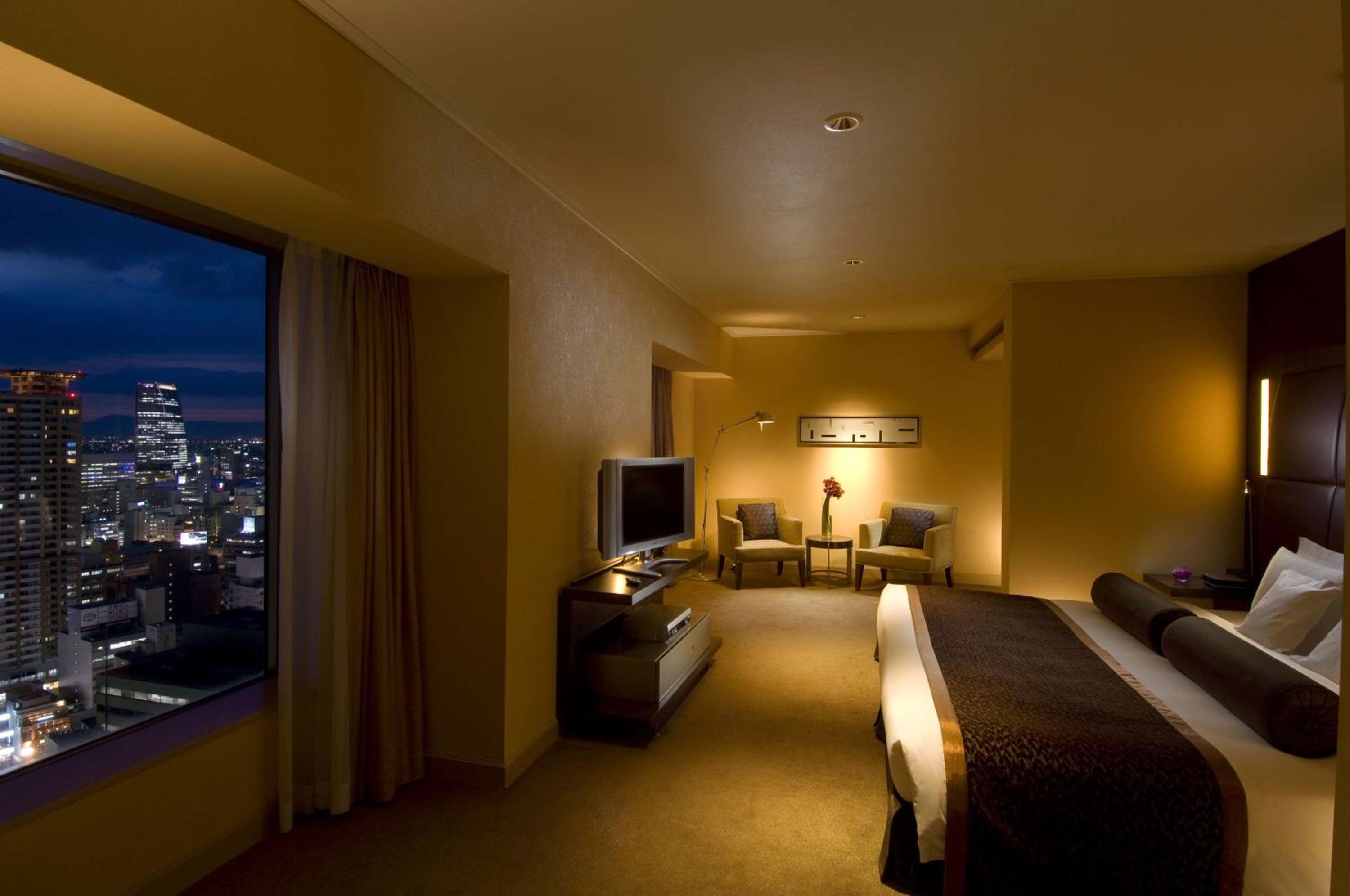 King Executive Deluxe Suite - Photo 4
