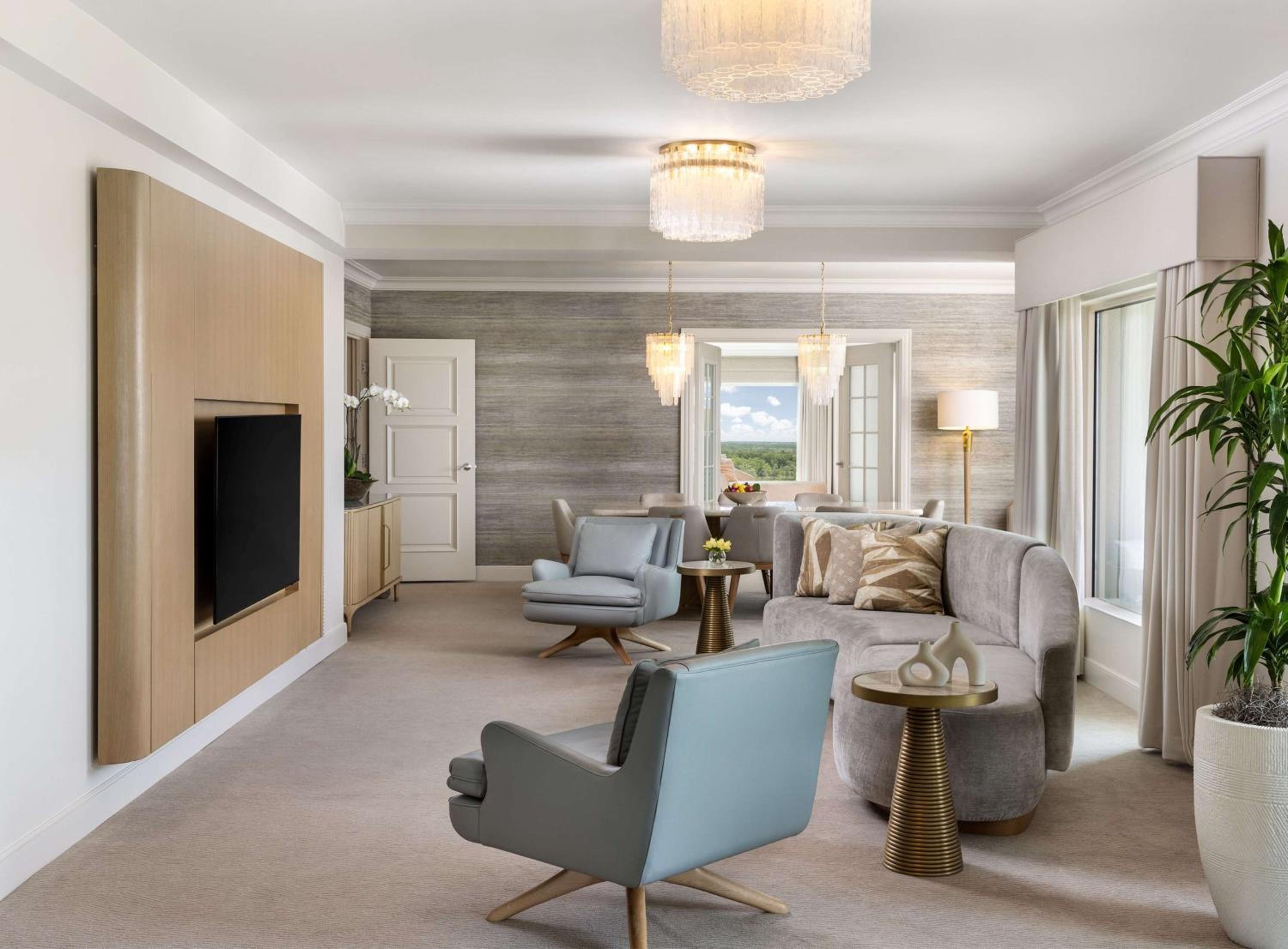 Presidential Suite with Balcony