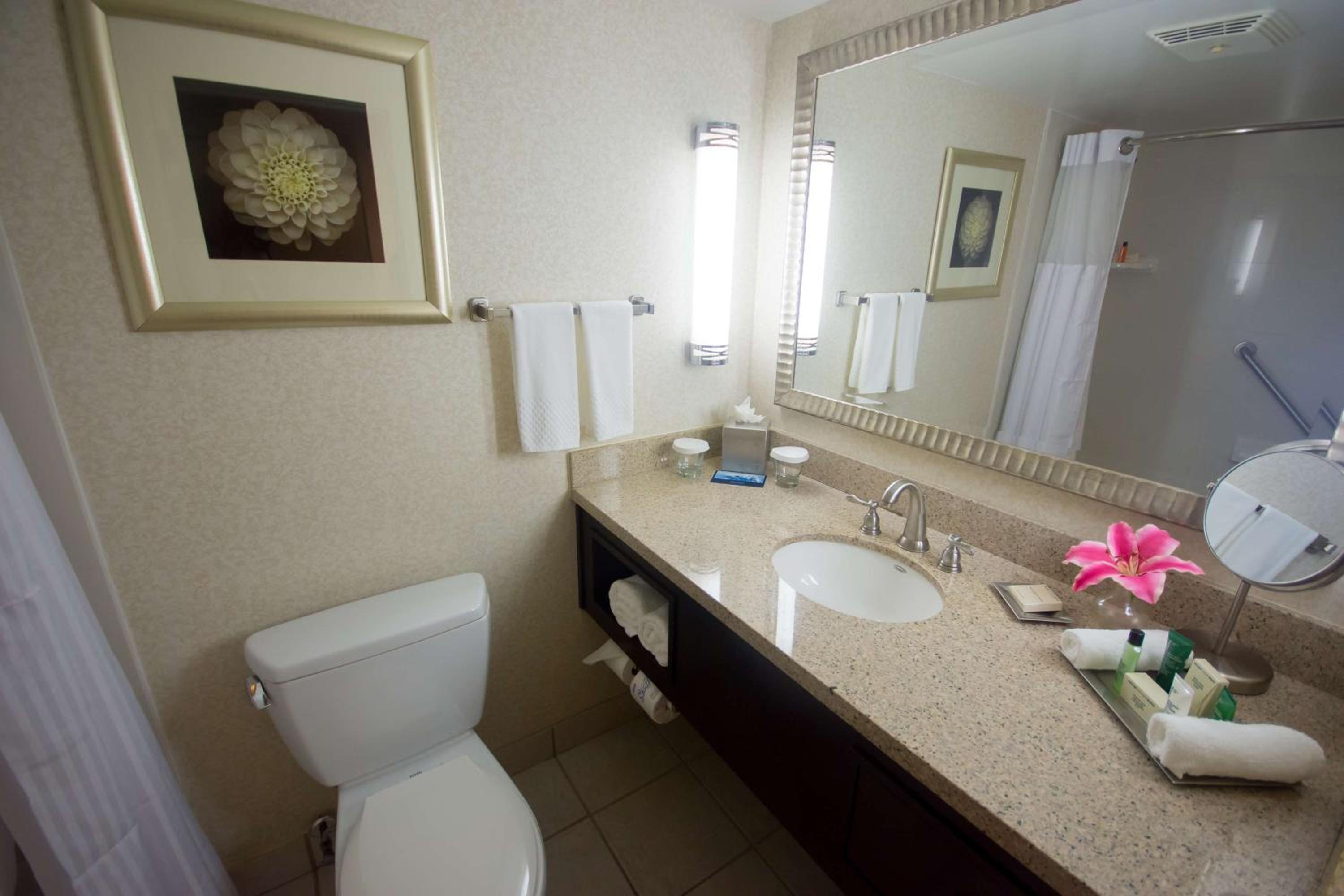 Double Room with Two Double Beds - Non-Smoking - Photo 2