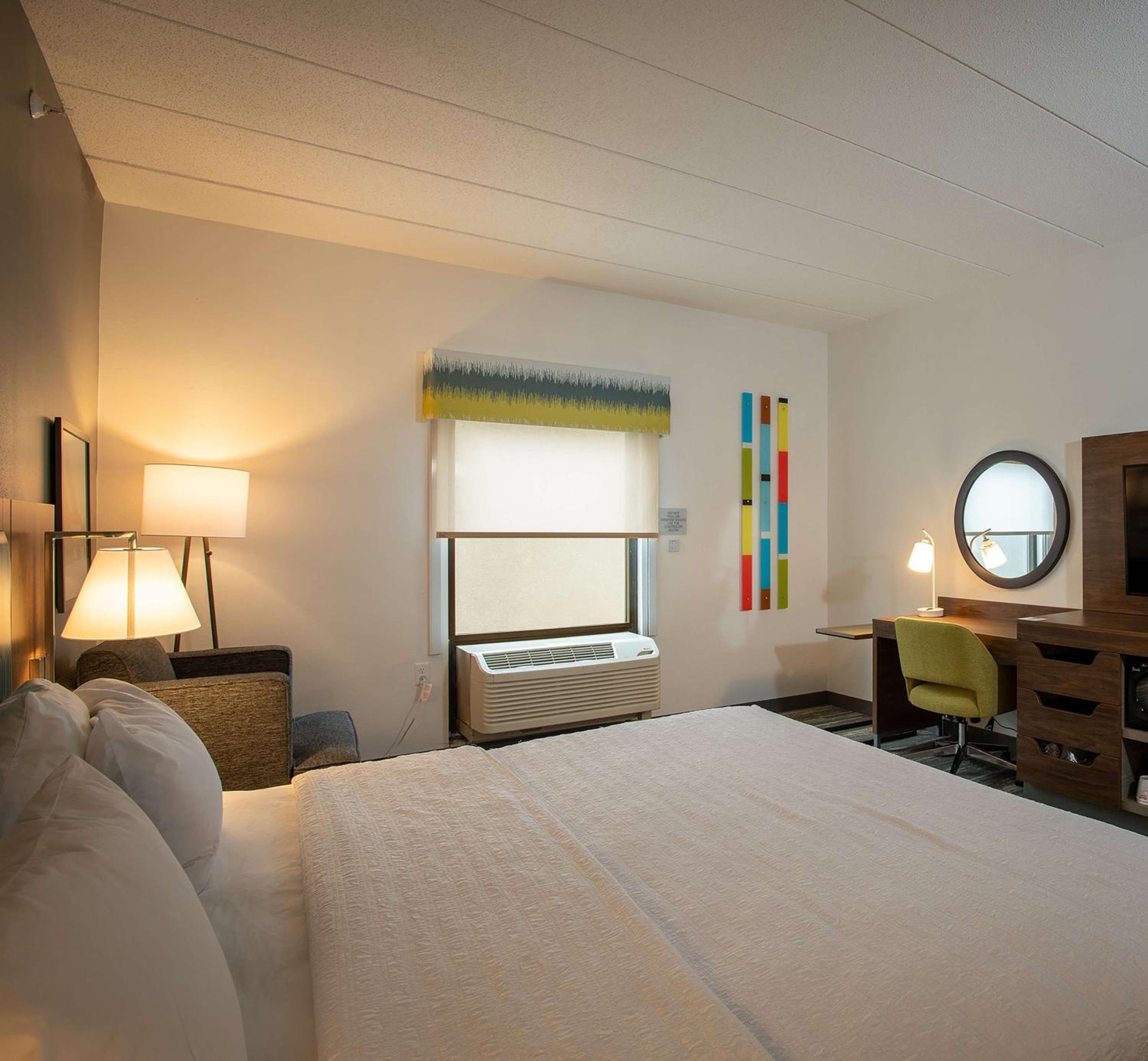 King Room - Mobility Access/Non-Smoking - Photo 2
