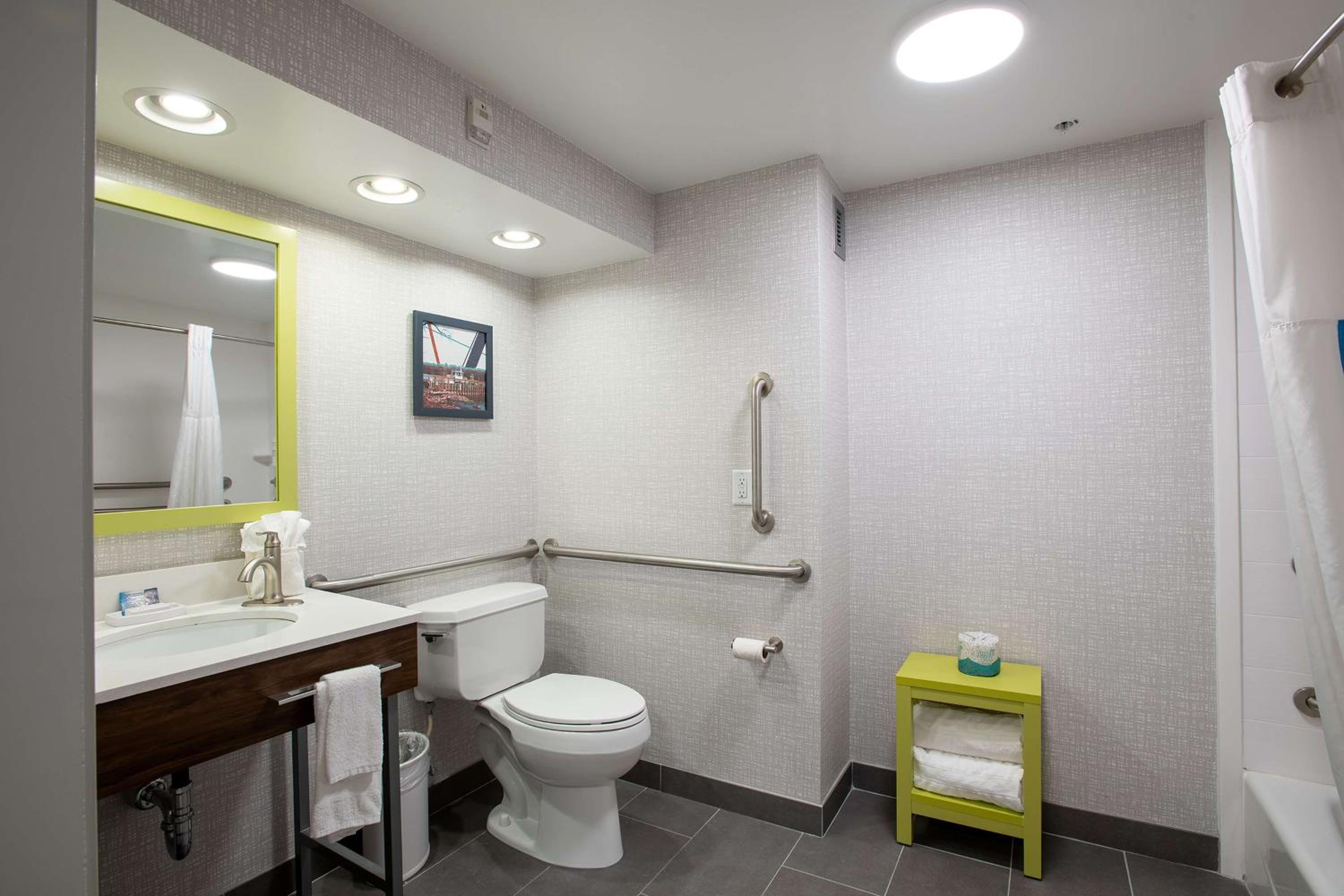 King Room - Mobility Access/Non-Smoking - Photo 5