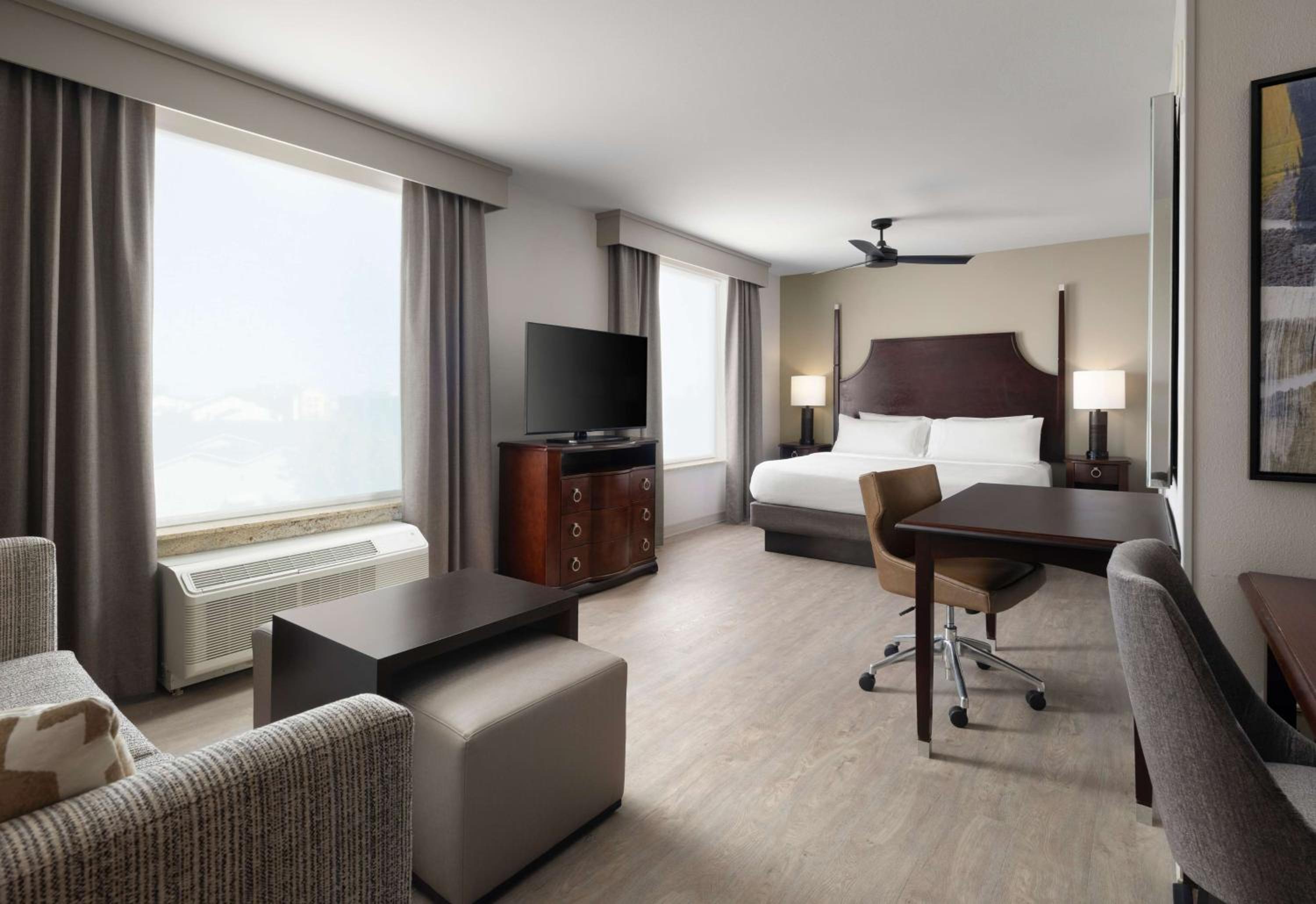 King Studio Suite - Non-Smoking - Photo 1