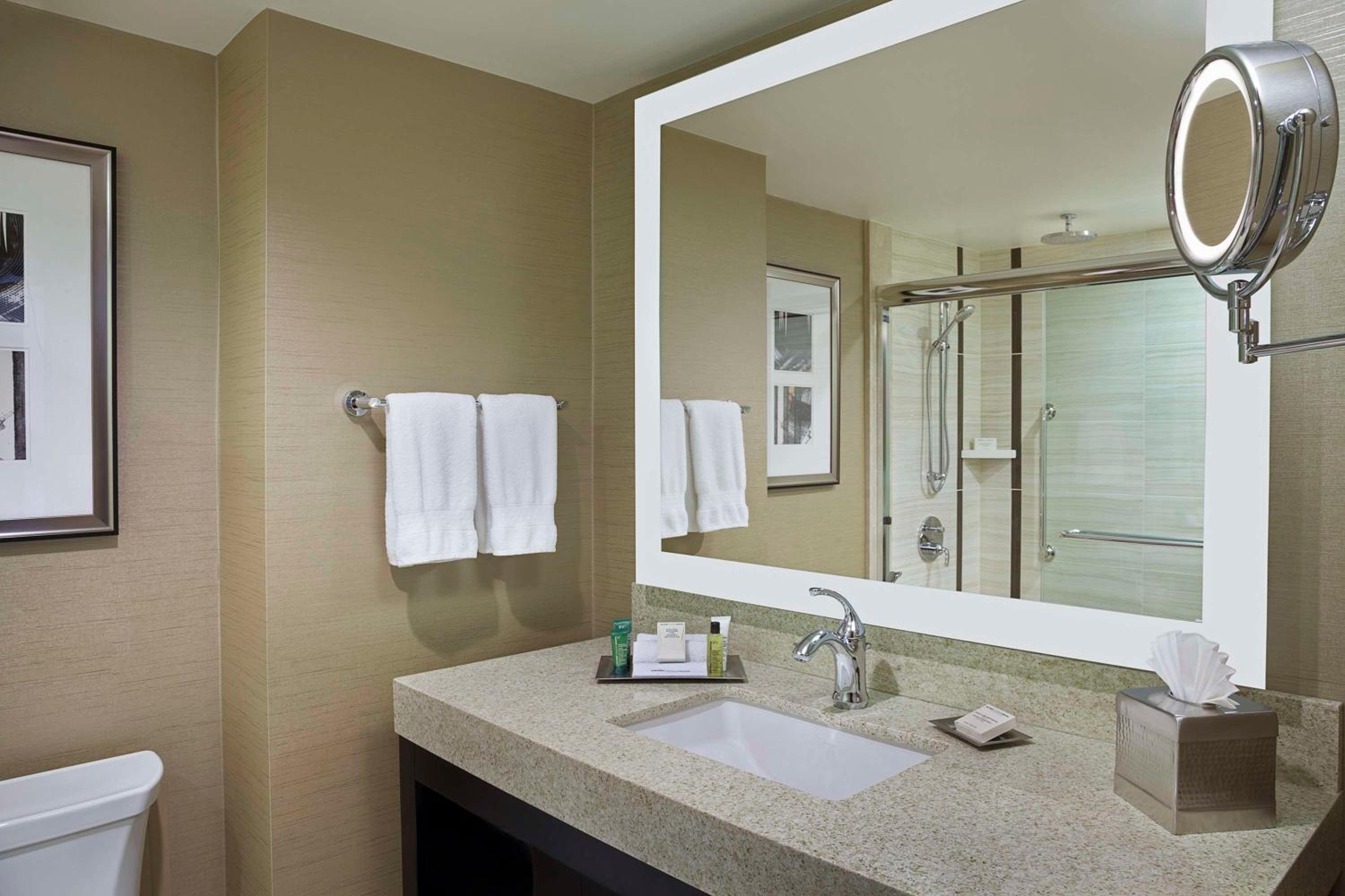 Executive King Room - Photo 3