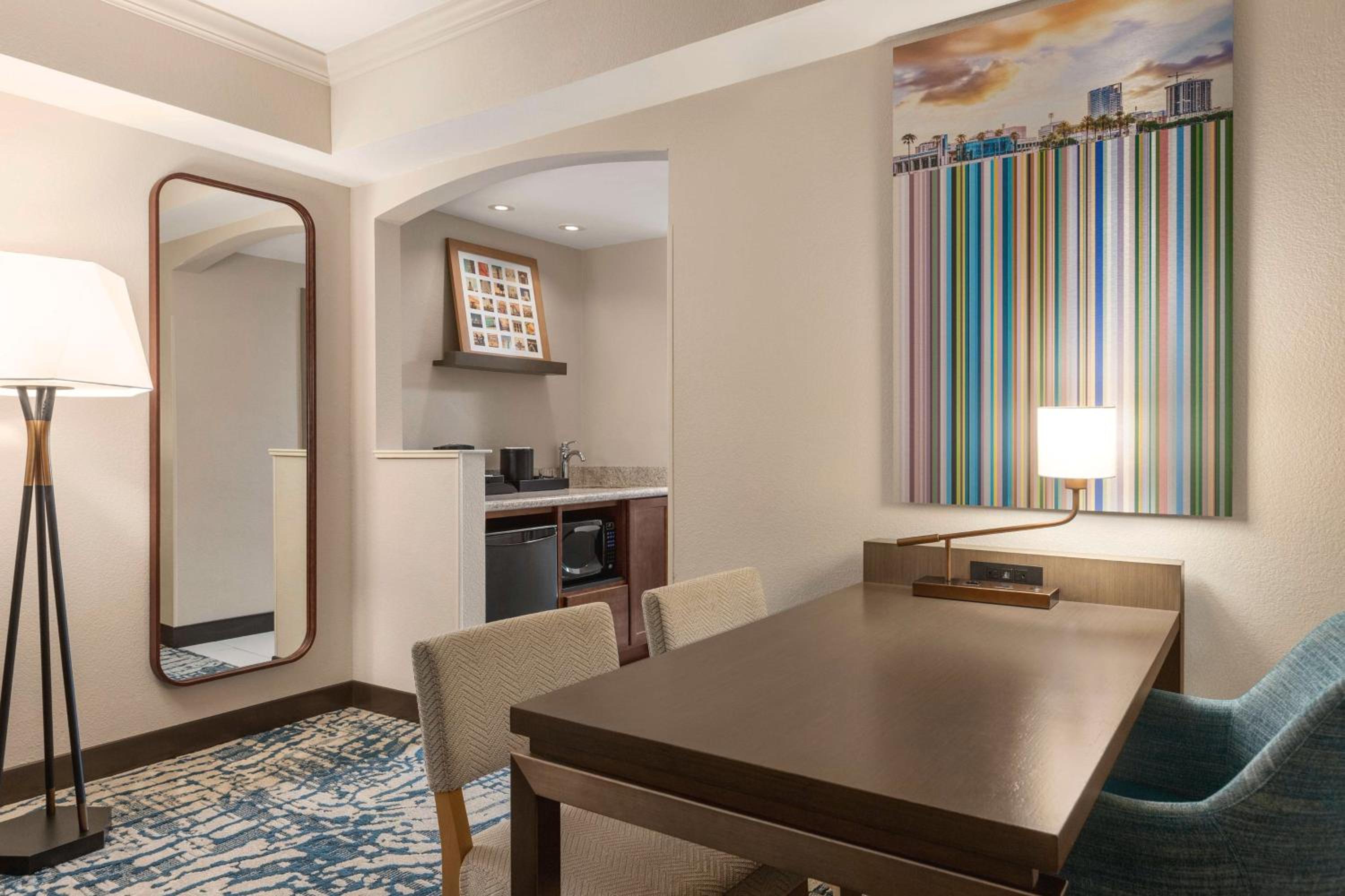 Suite with Two Queen Beds and Bay View - Non-Smoking - Photo 1