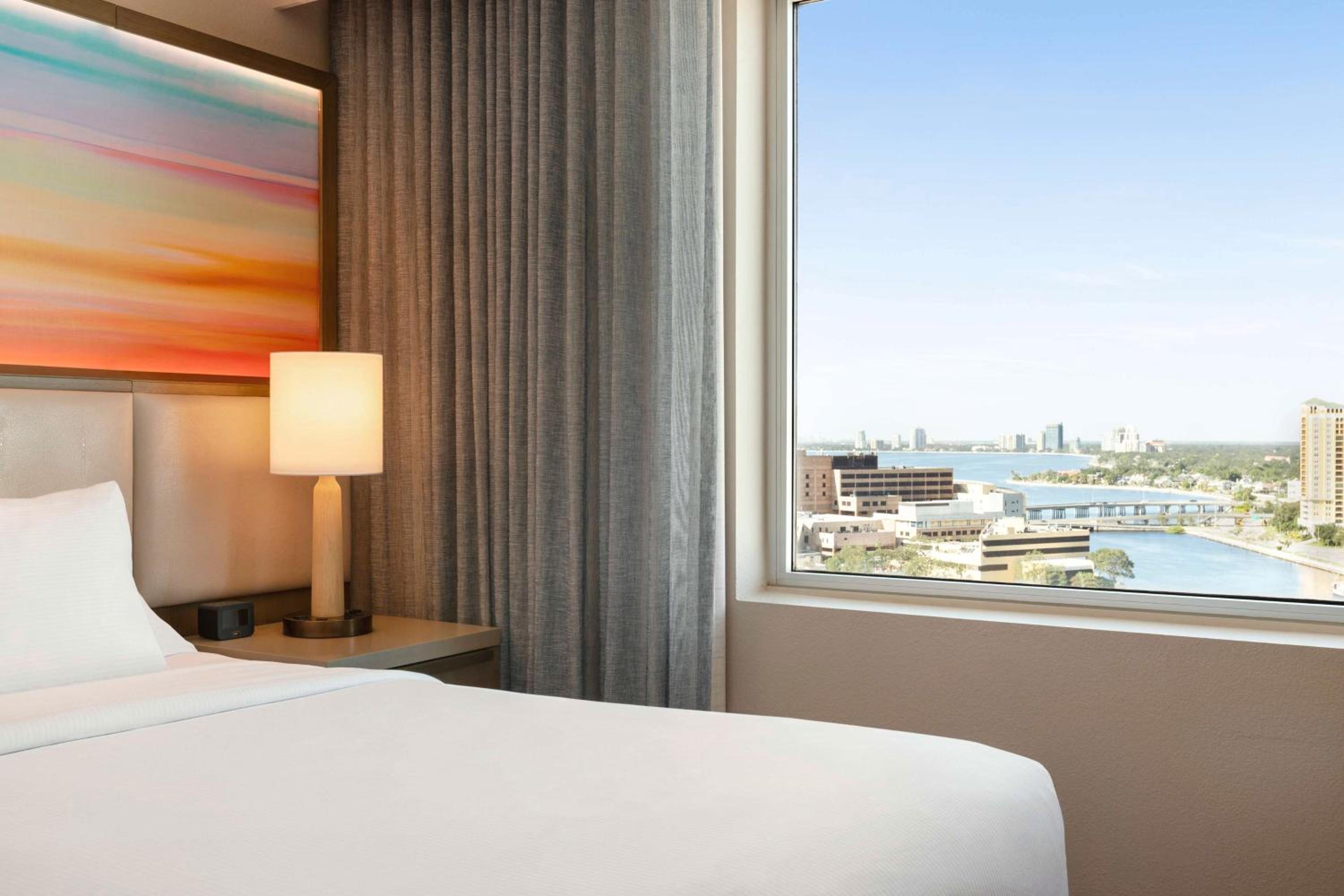 King Suite with Water View - Non-Smoking - Photo 4