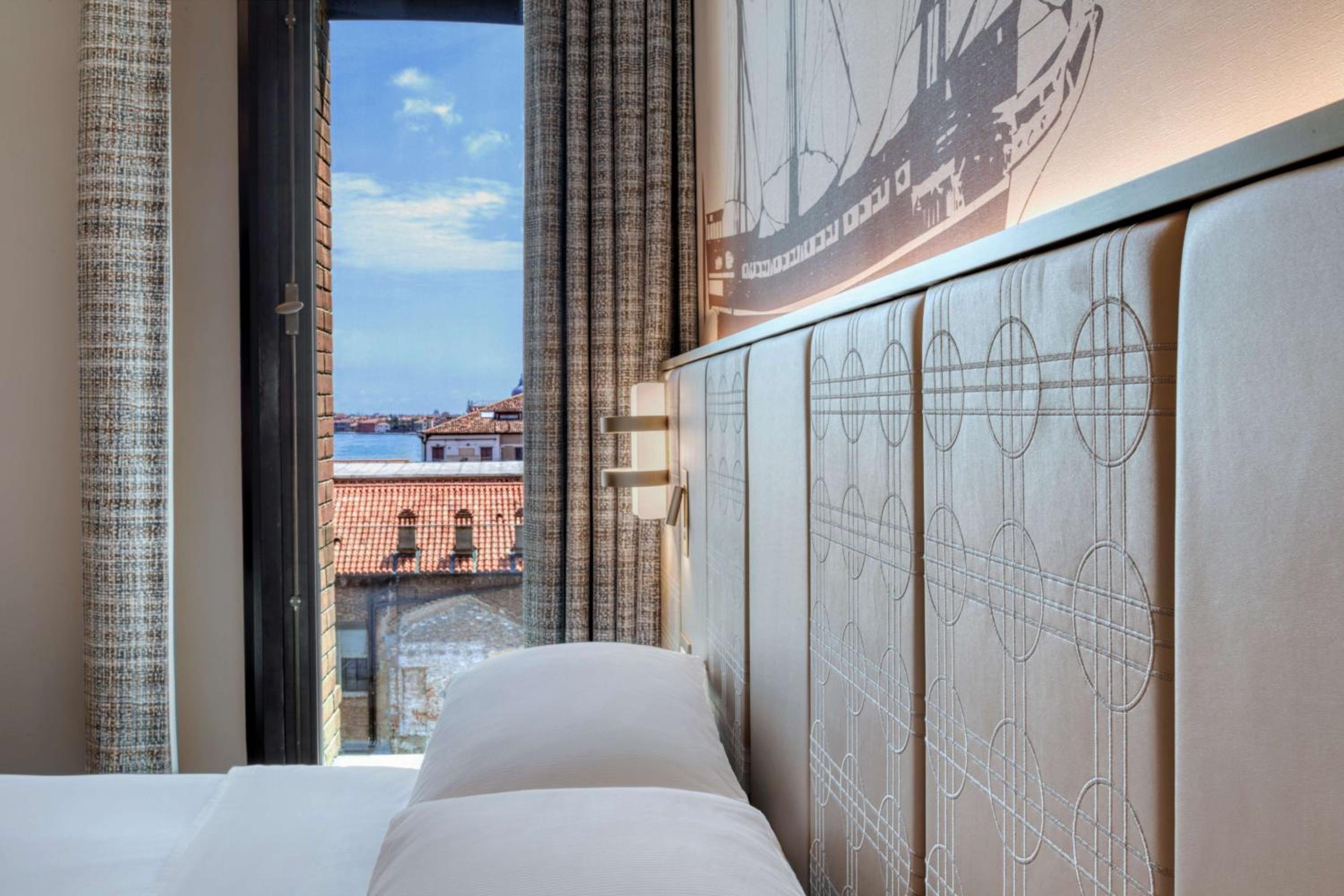 Twin Molino Deluxe with View
