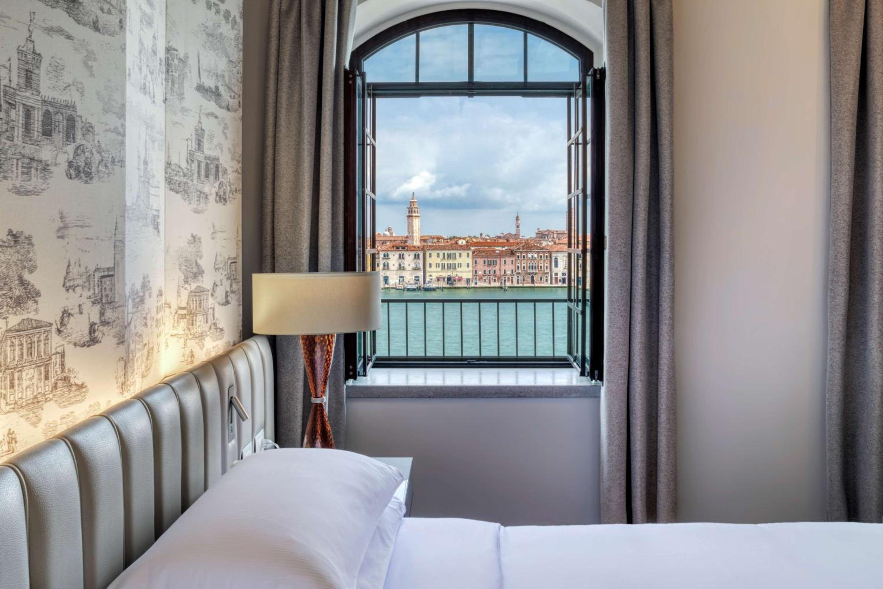 King Tower Suite