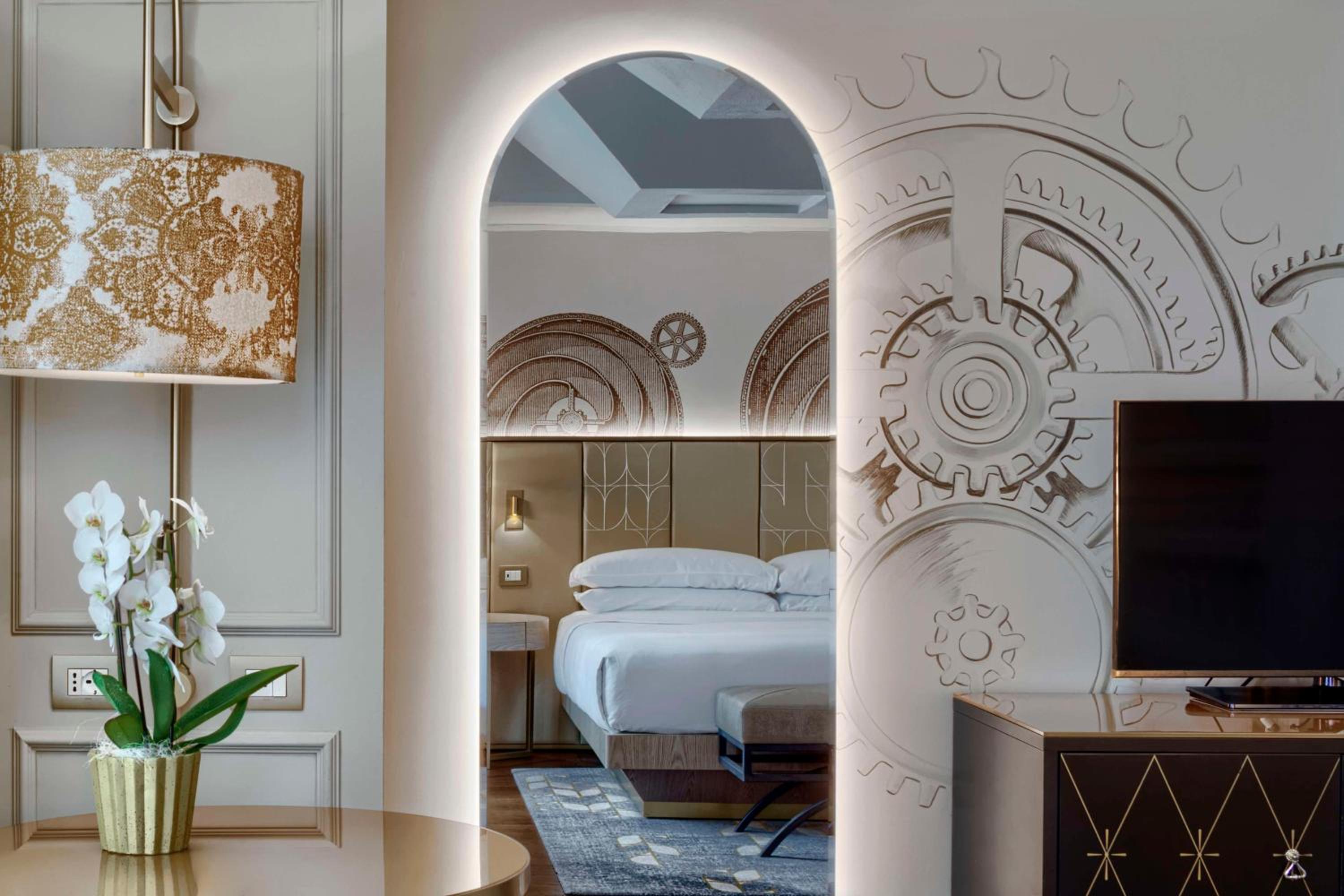 Executive King Room - Photo 7