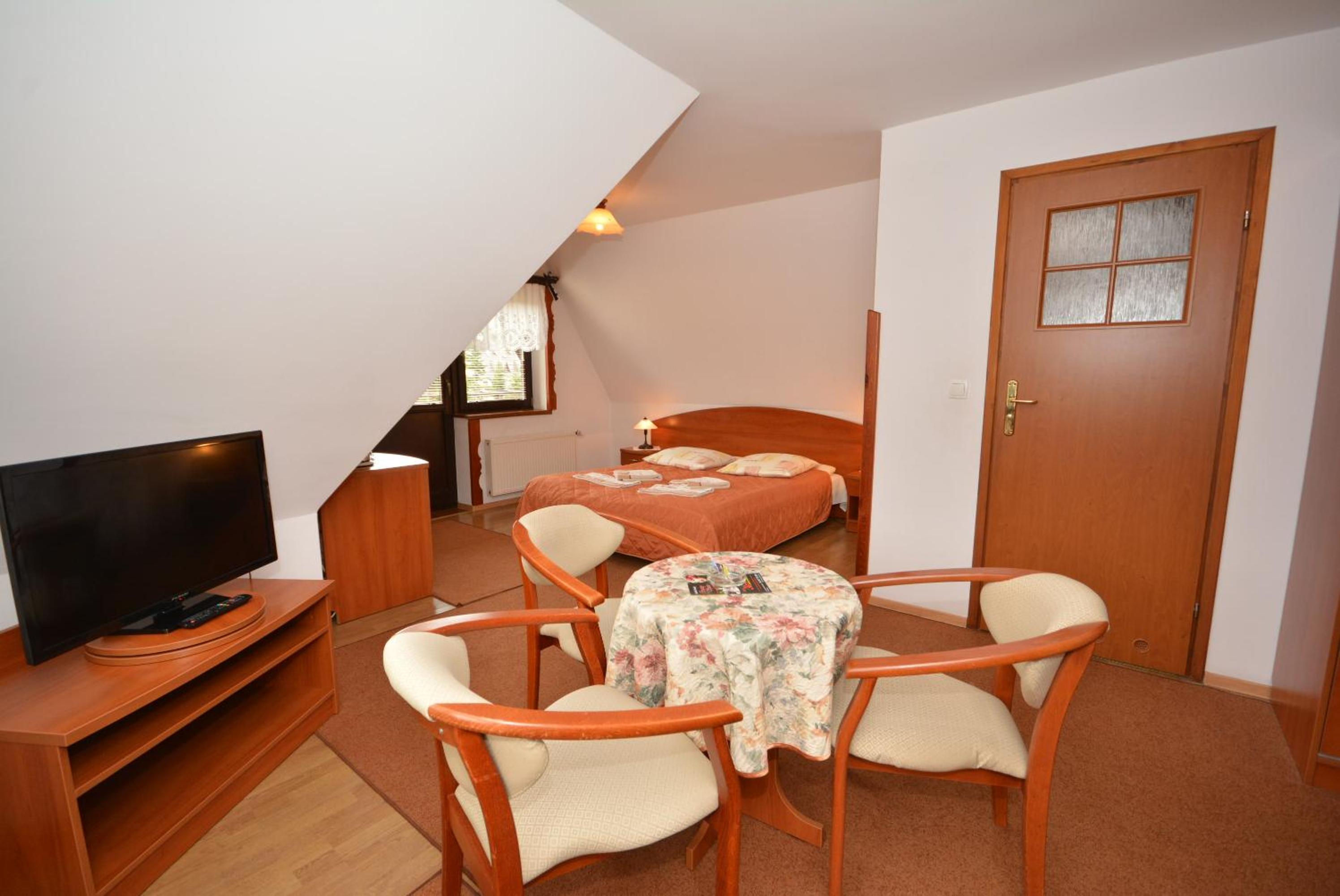 Triple Room - Photo 1