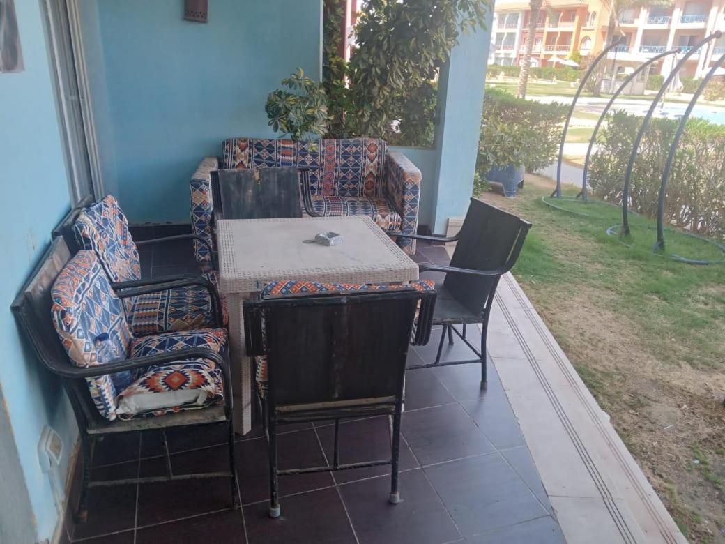 Family Room With Garden View photo 3
