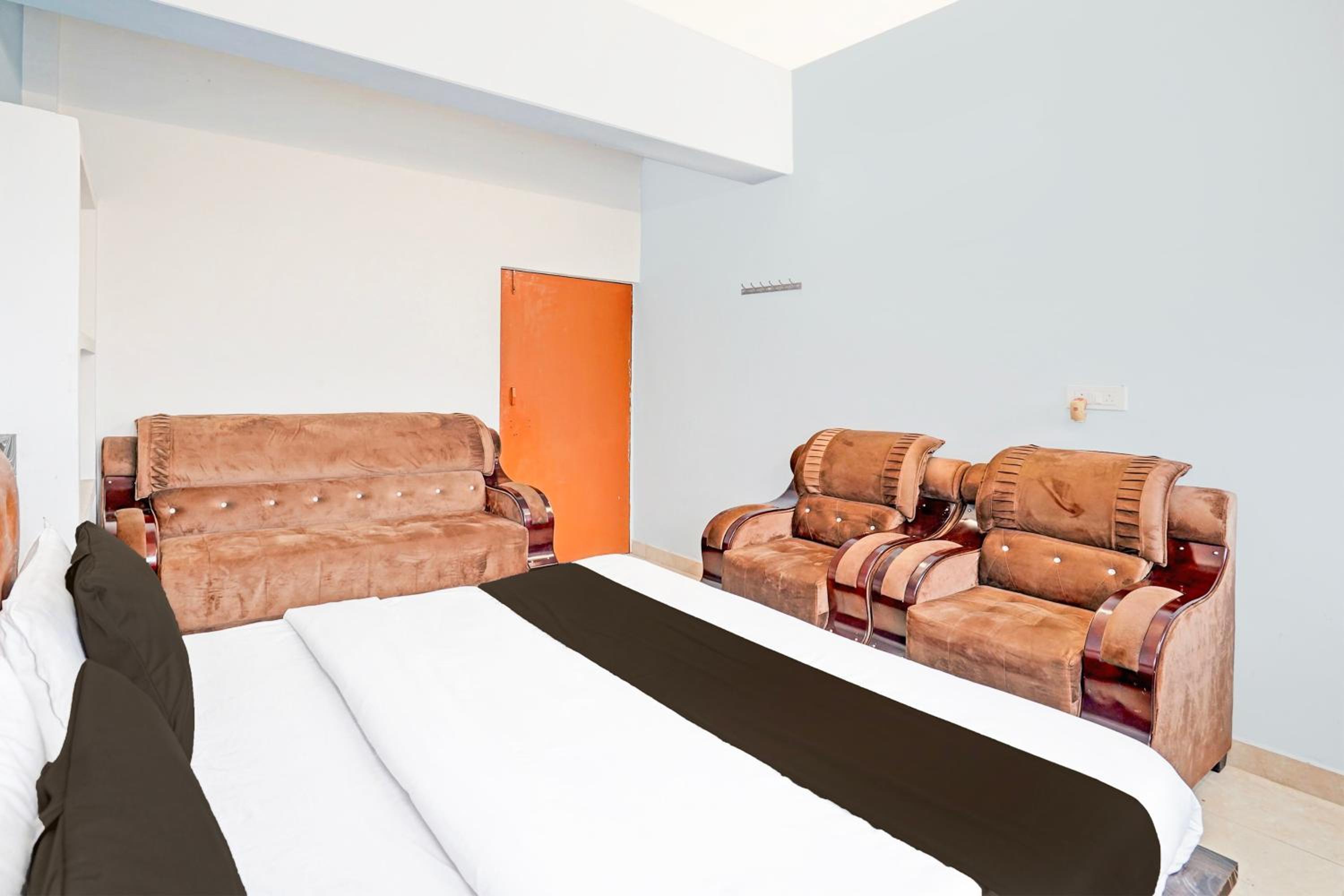 Classic Triple Room photo 3