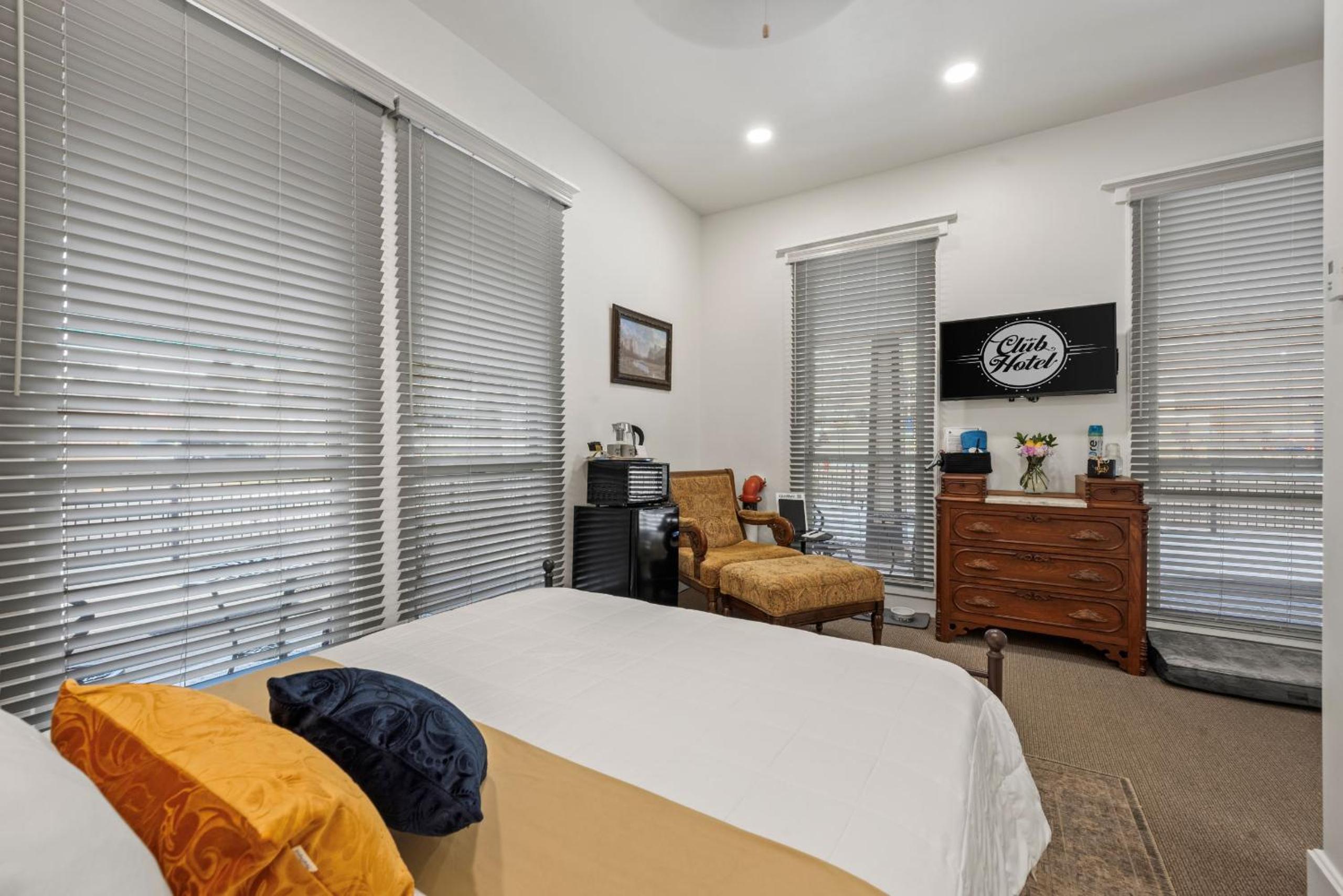 Queen Room