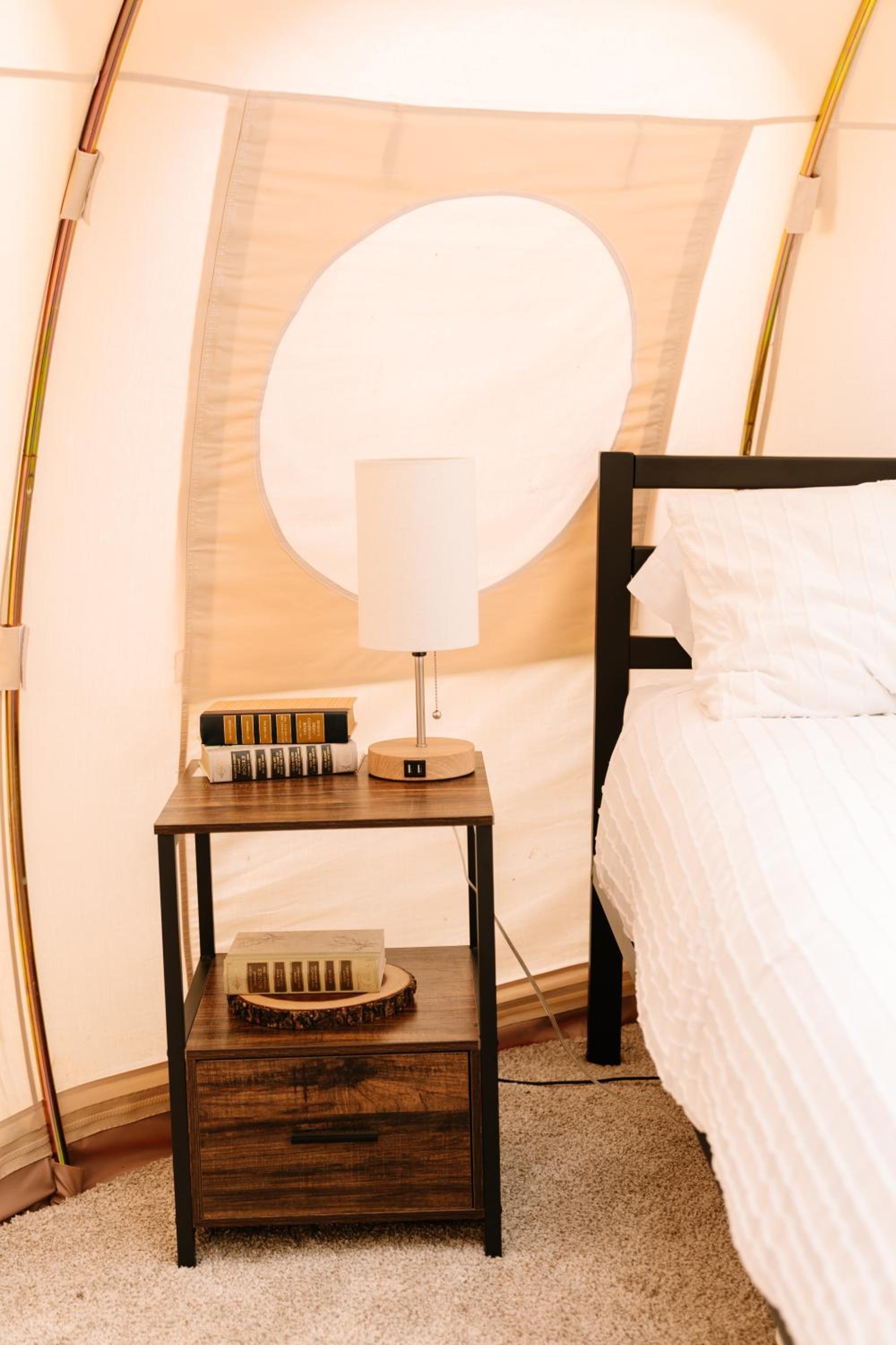 Yellowstone Luxury Couples Tent - Photo 5