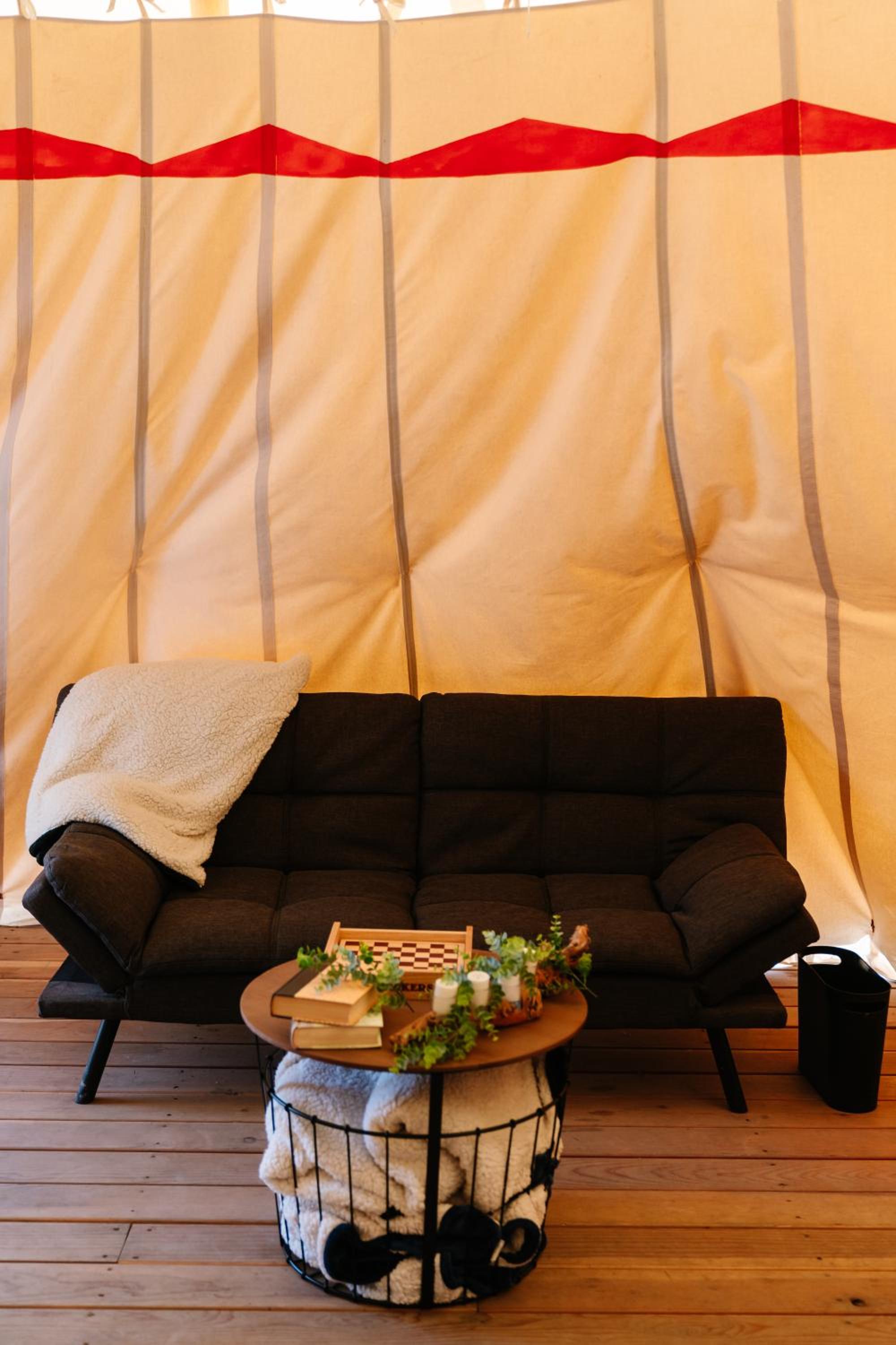 Yellowstone Family Tepee - Photo 9