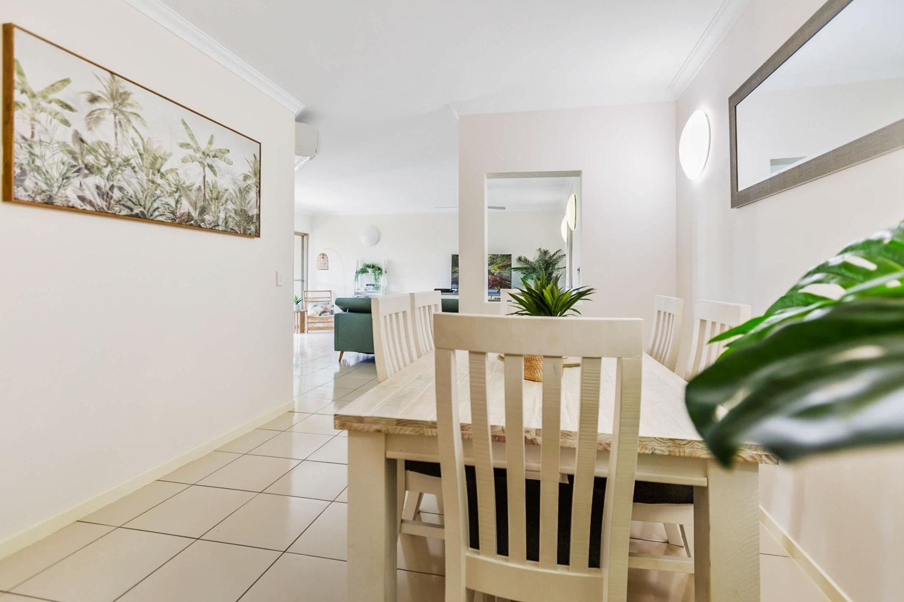 Apartment photo 3