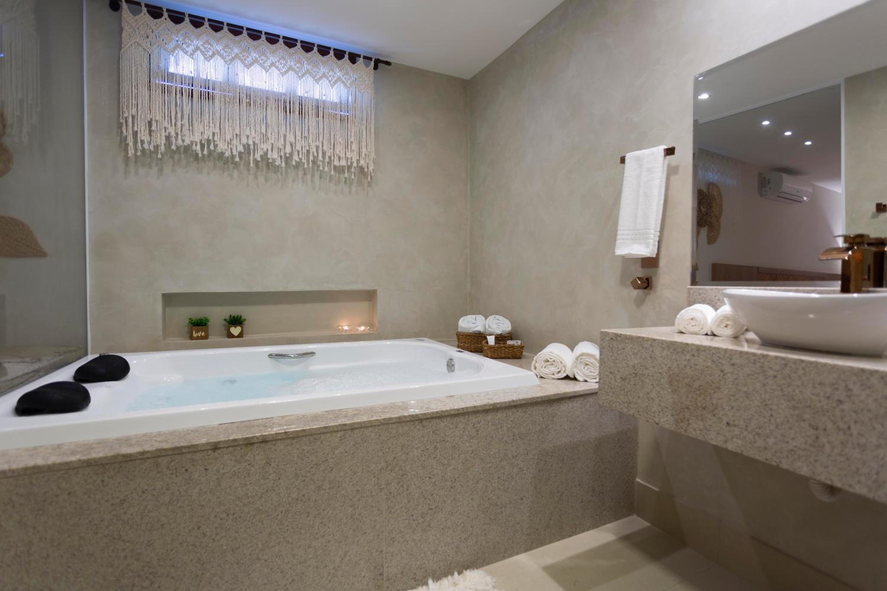 King Room with Spa Bath photo 2