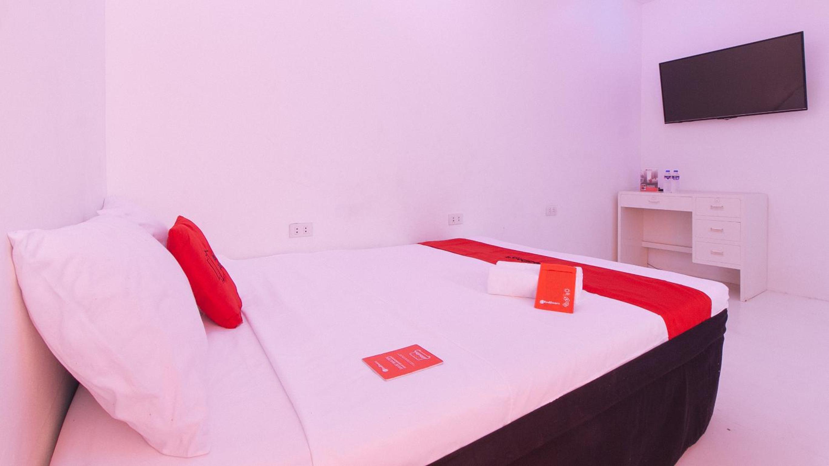 Double Room - Photo 2