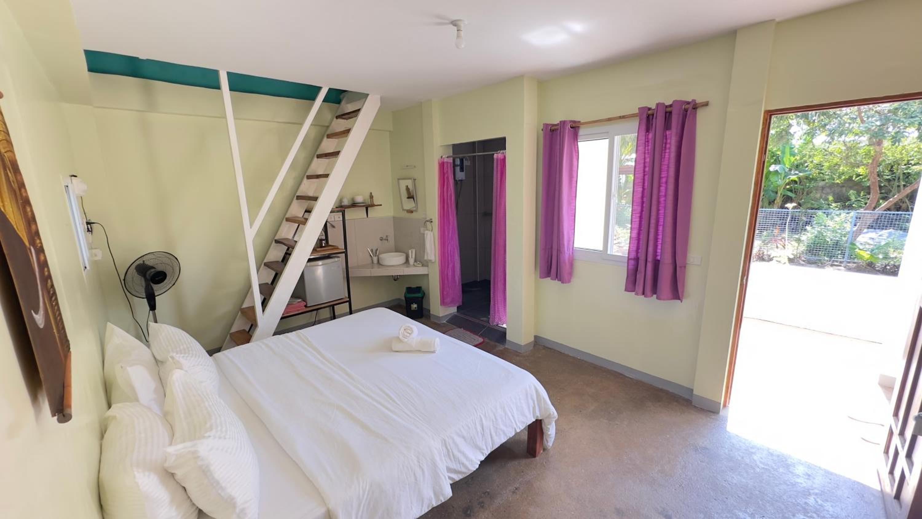 Standard King Room