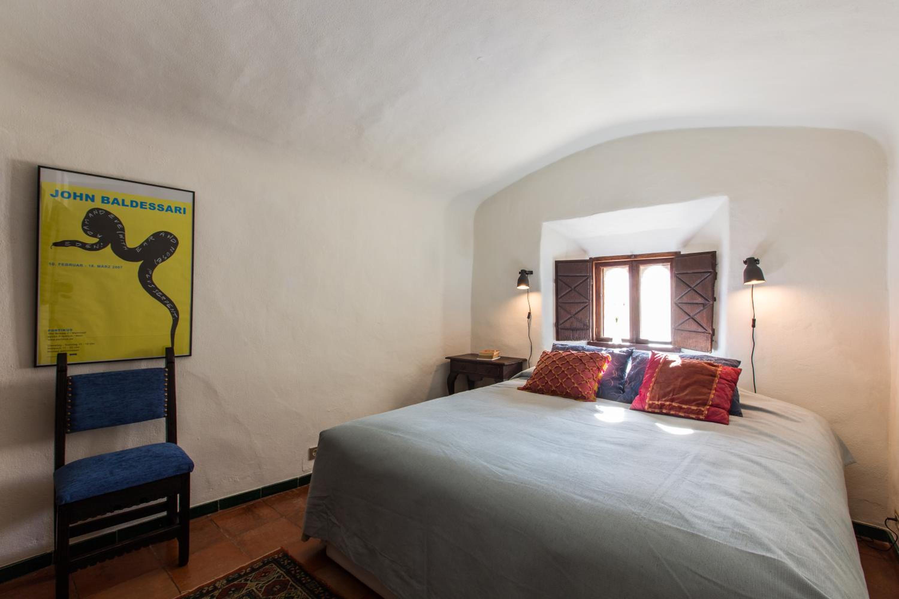 Double or Twin Room with City View - Photo 1