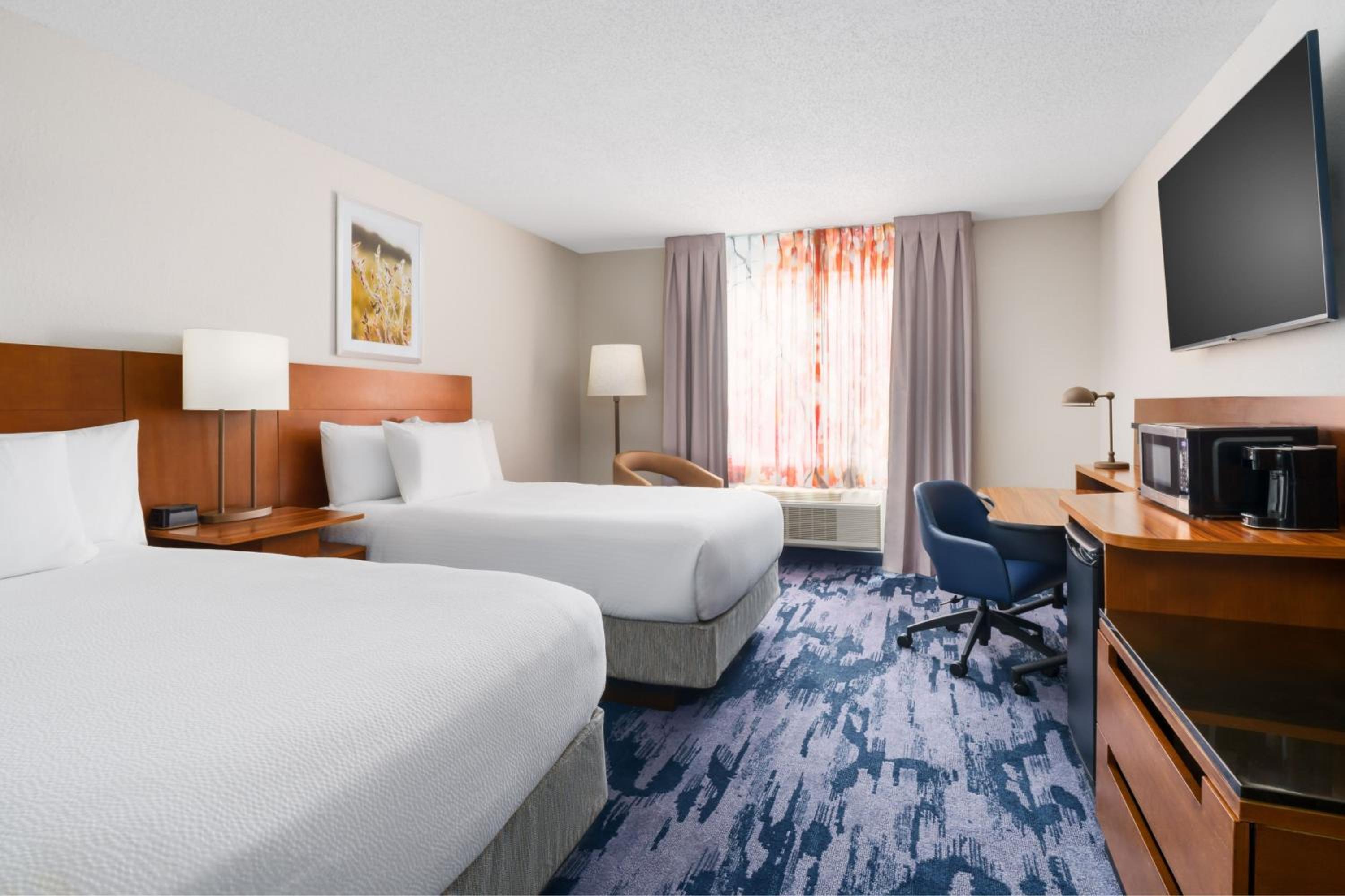 Double Room with Two Double Beds - Photo 6