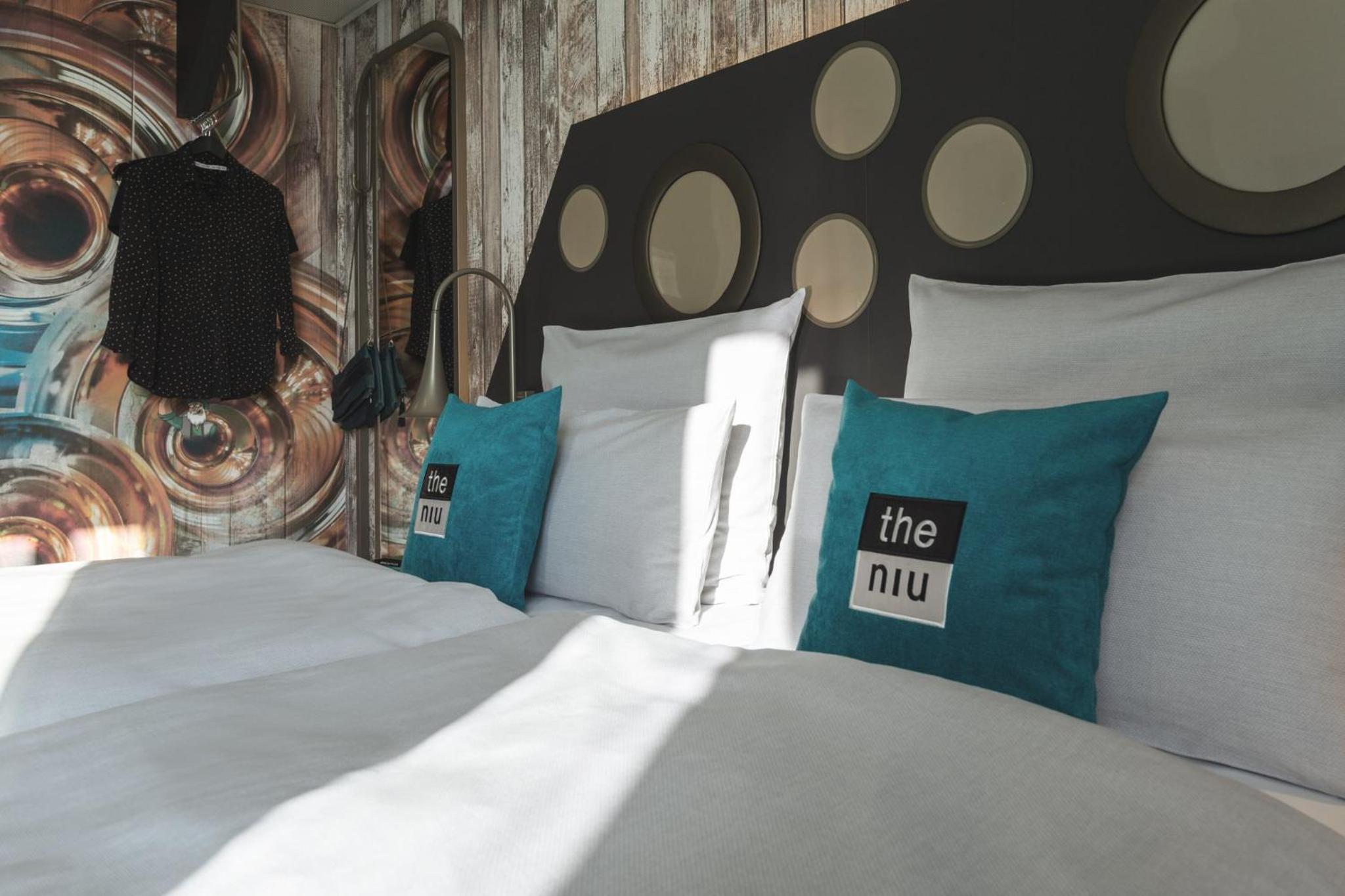 Standard Queen Room - Disability Access