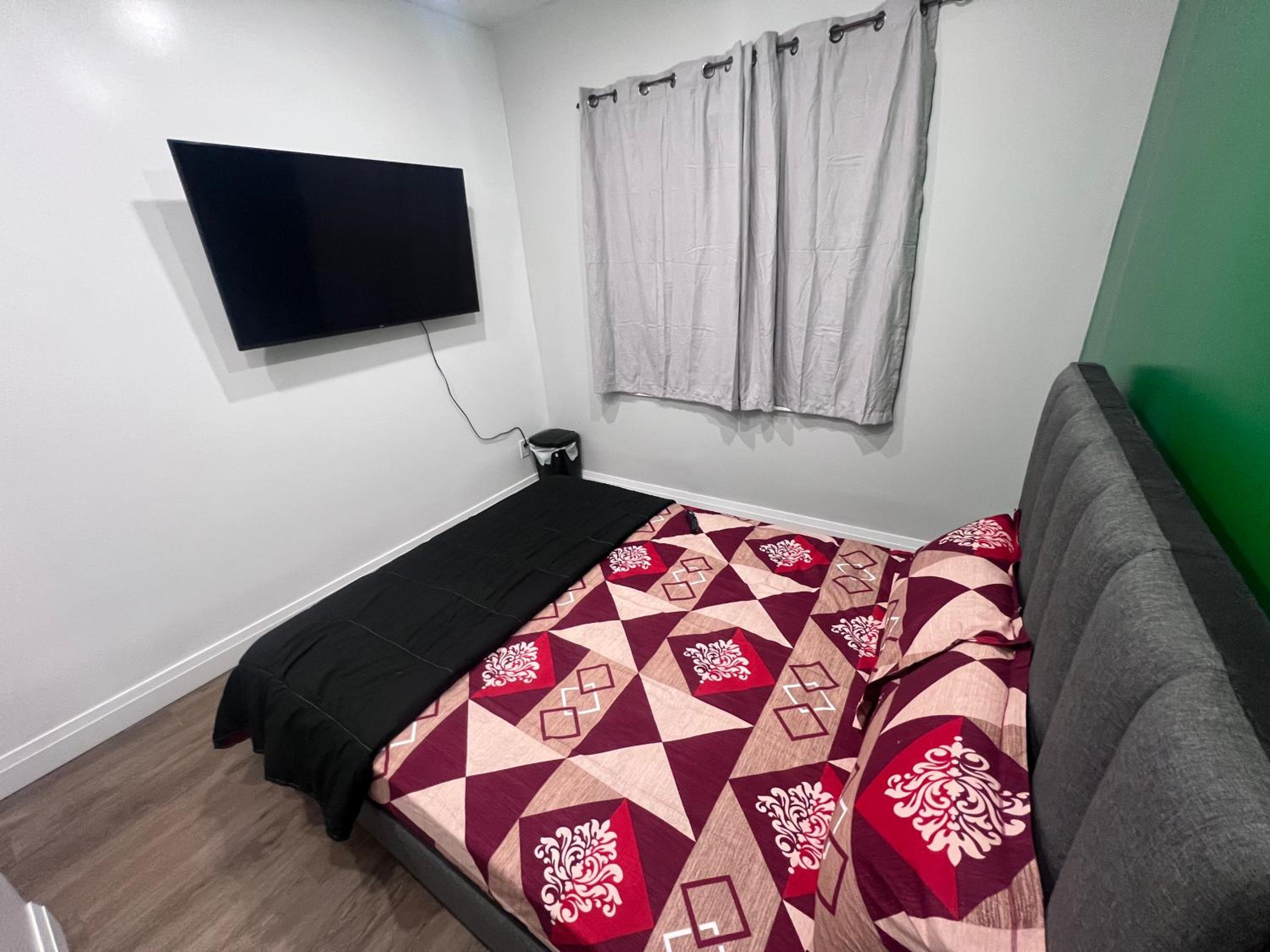 Double Room with Shared Bathroom photo 3