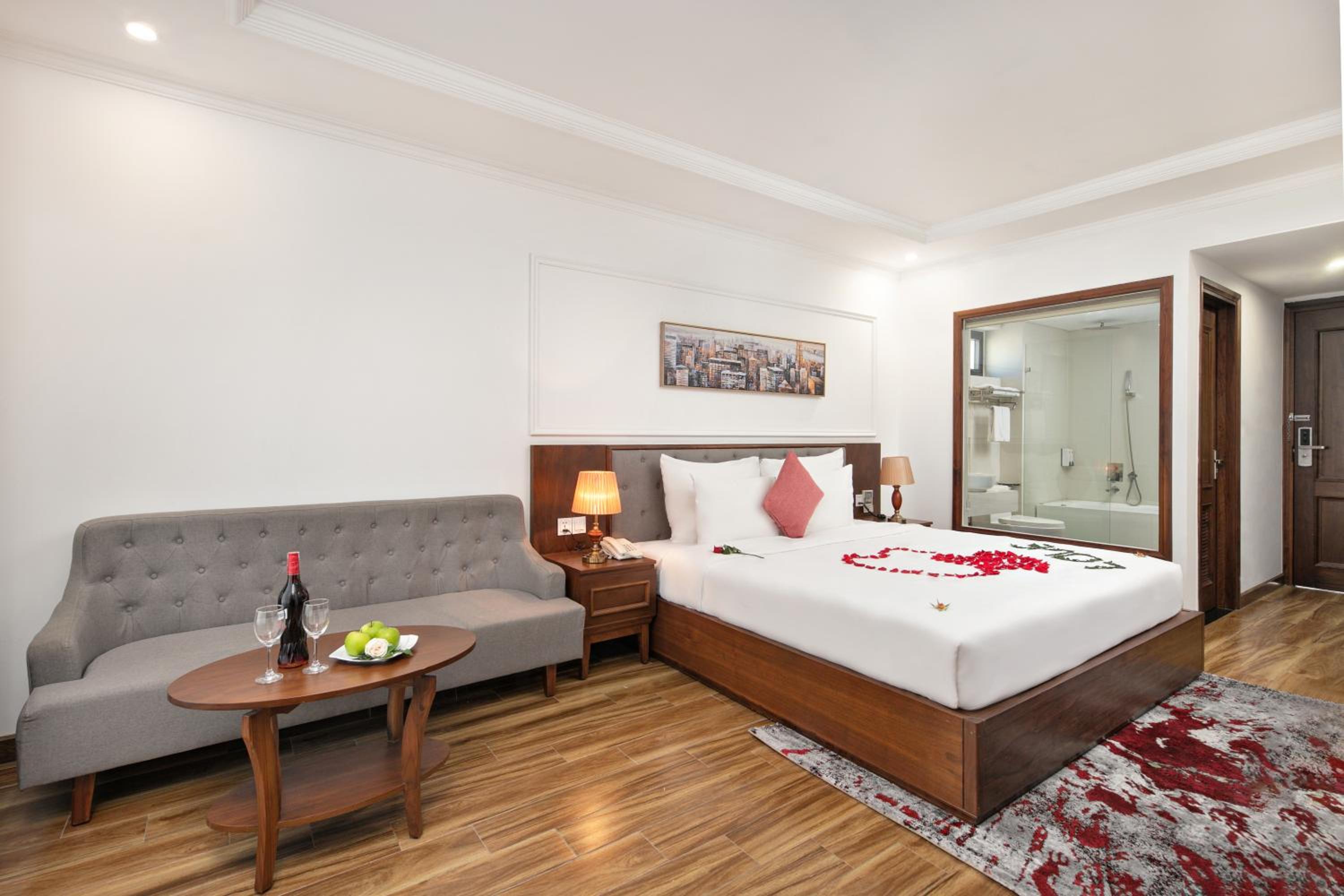King Suite photo 2