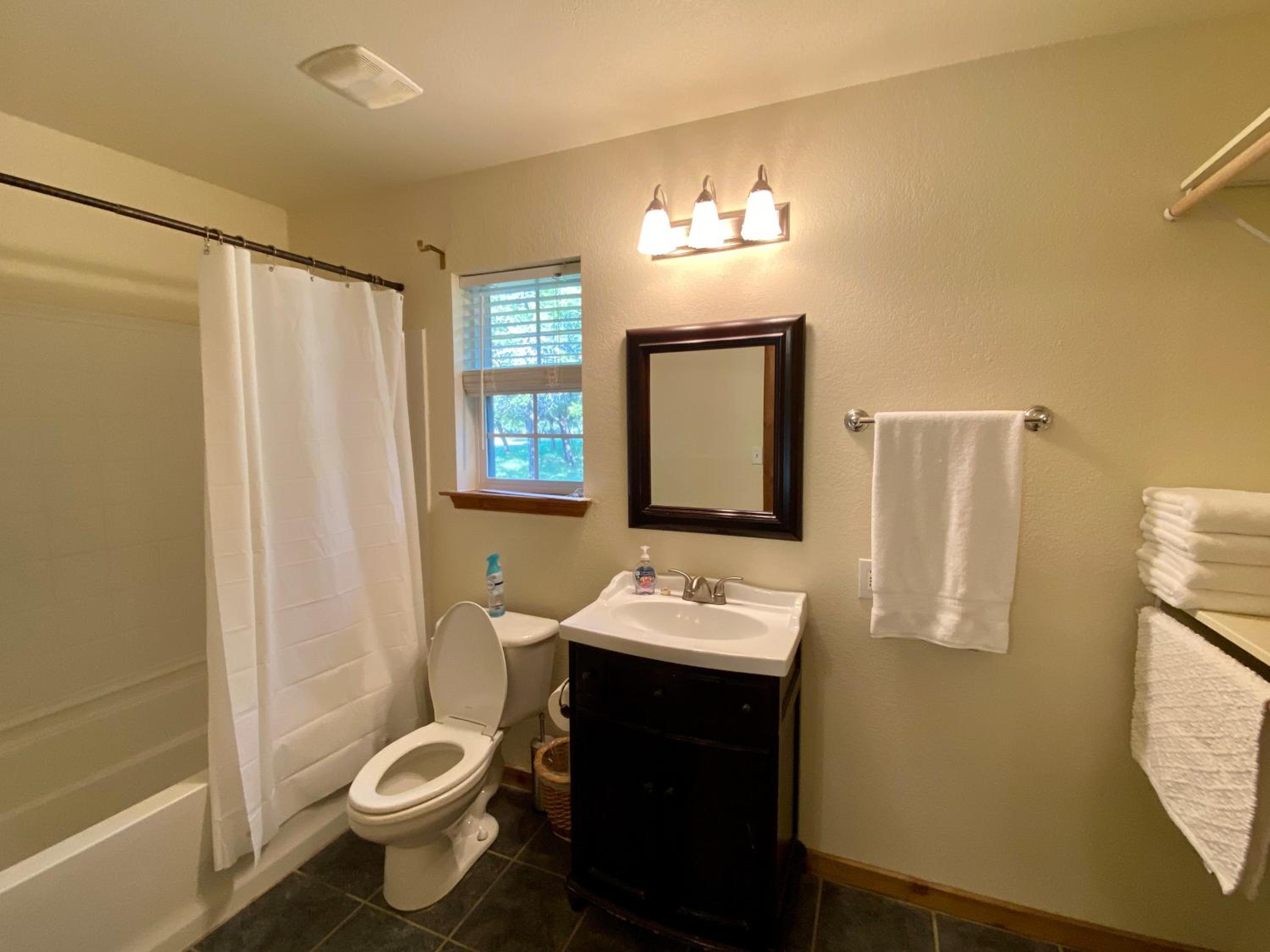 One-Bedroom House photo 2