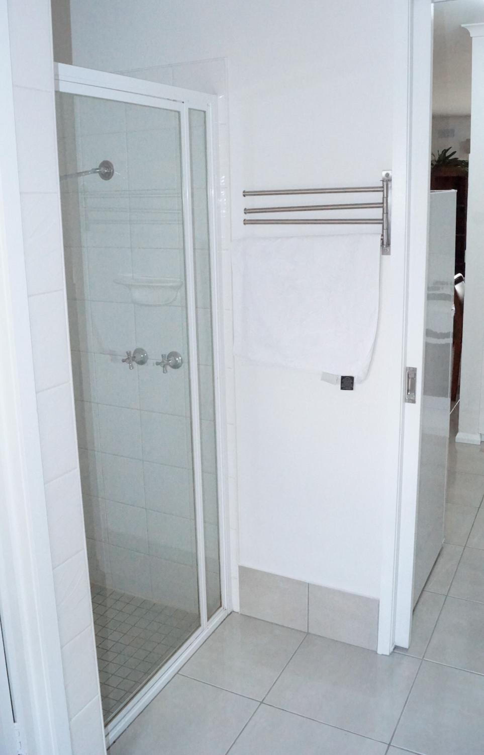 Two-Bedroom Apartment - Photo 20