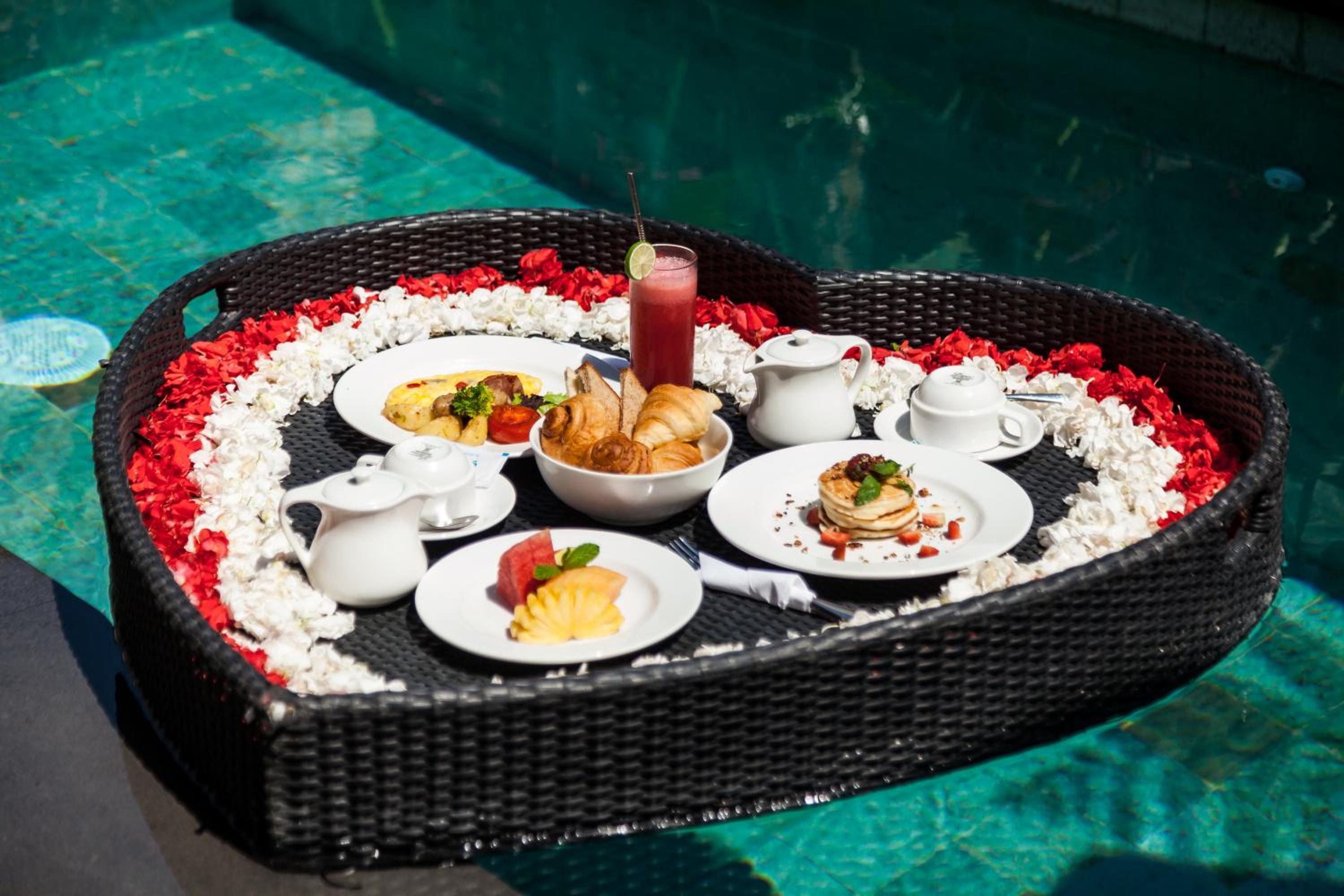 One-Bedroom Villa with Free Daily Afternoon Tea - Photo 25