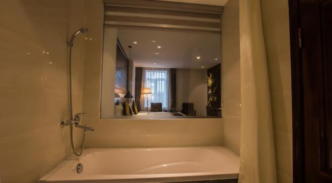 Deluxe Twin Room photo 2