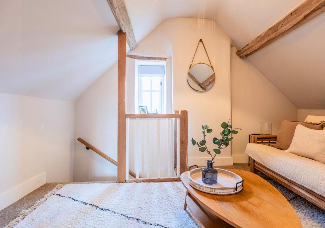 Two-Bedroom House photo 2