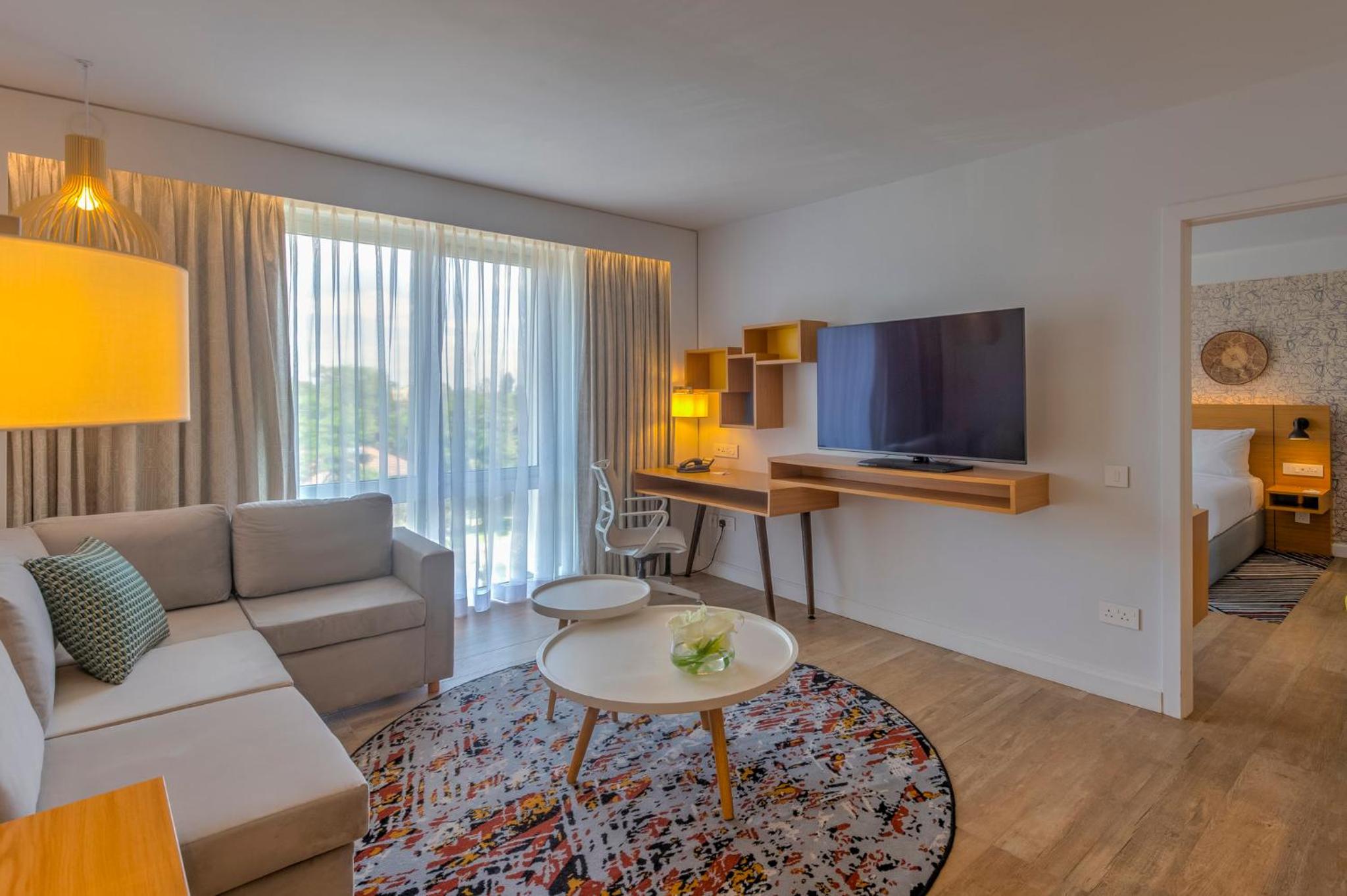 One-Bedroom Suite with Sofa Bed - Photo 4