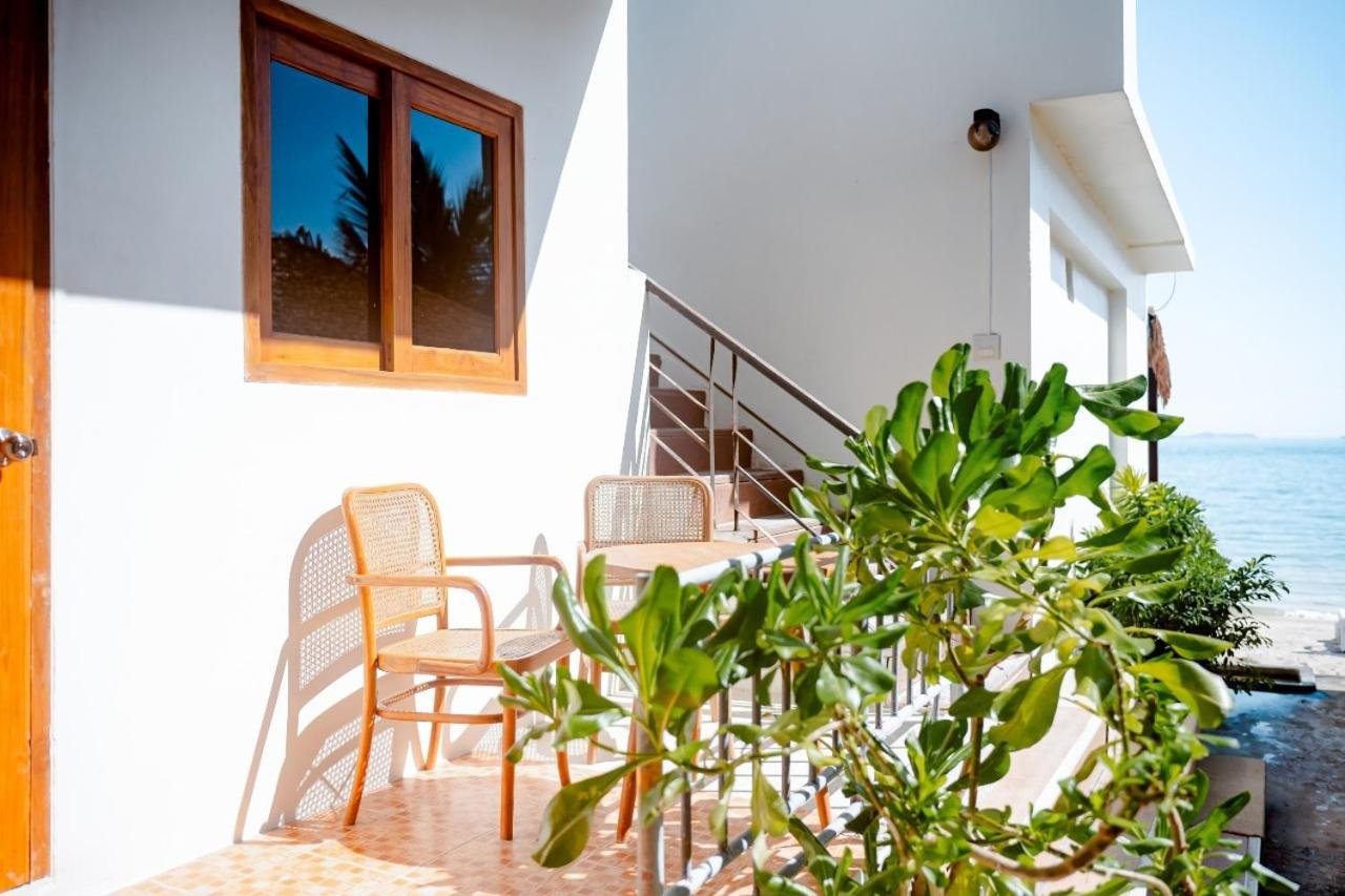 Double Room with Balcony photo 3