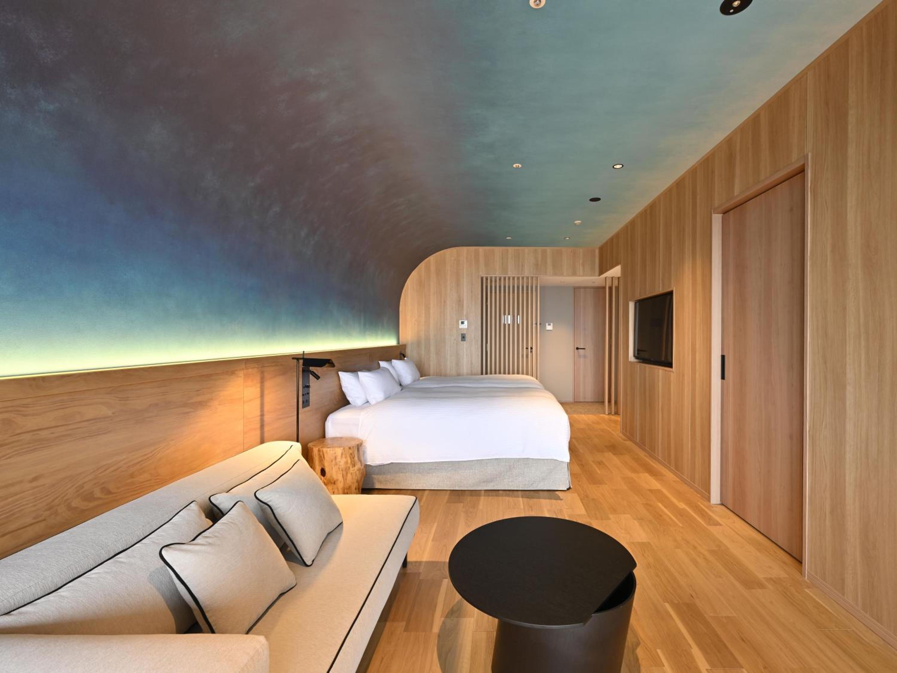 Deluxe Twin Room with Sea View photo 3