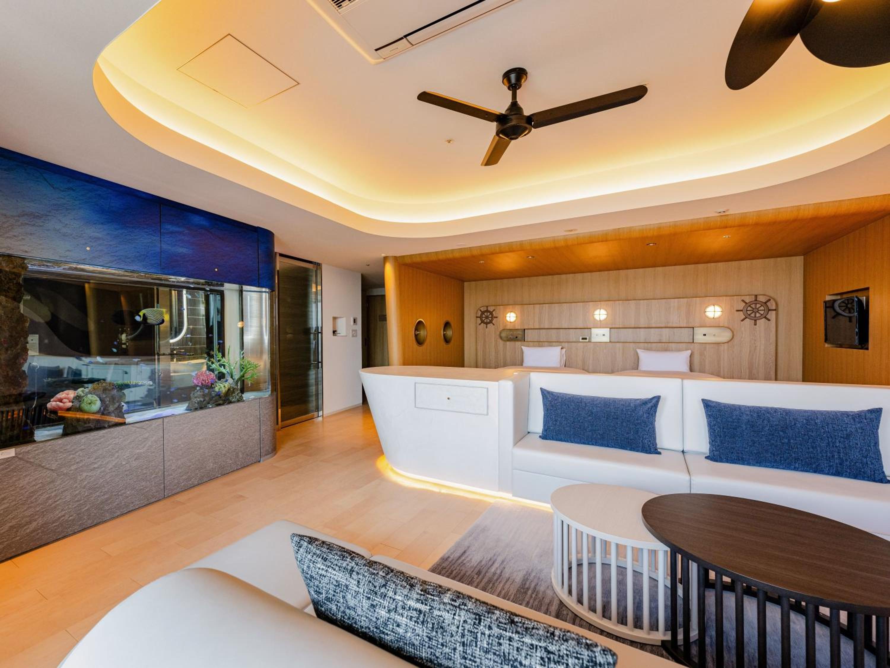 Junior Suite with Sea View photo 1