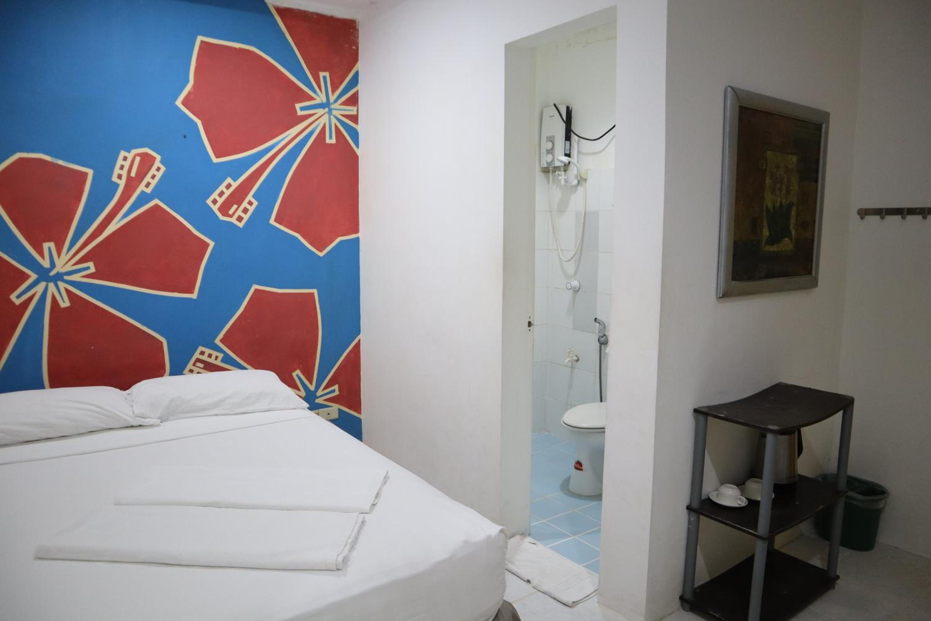 Standard Double Room - Photo 5
