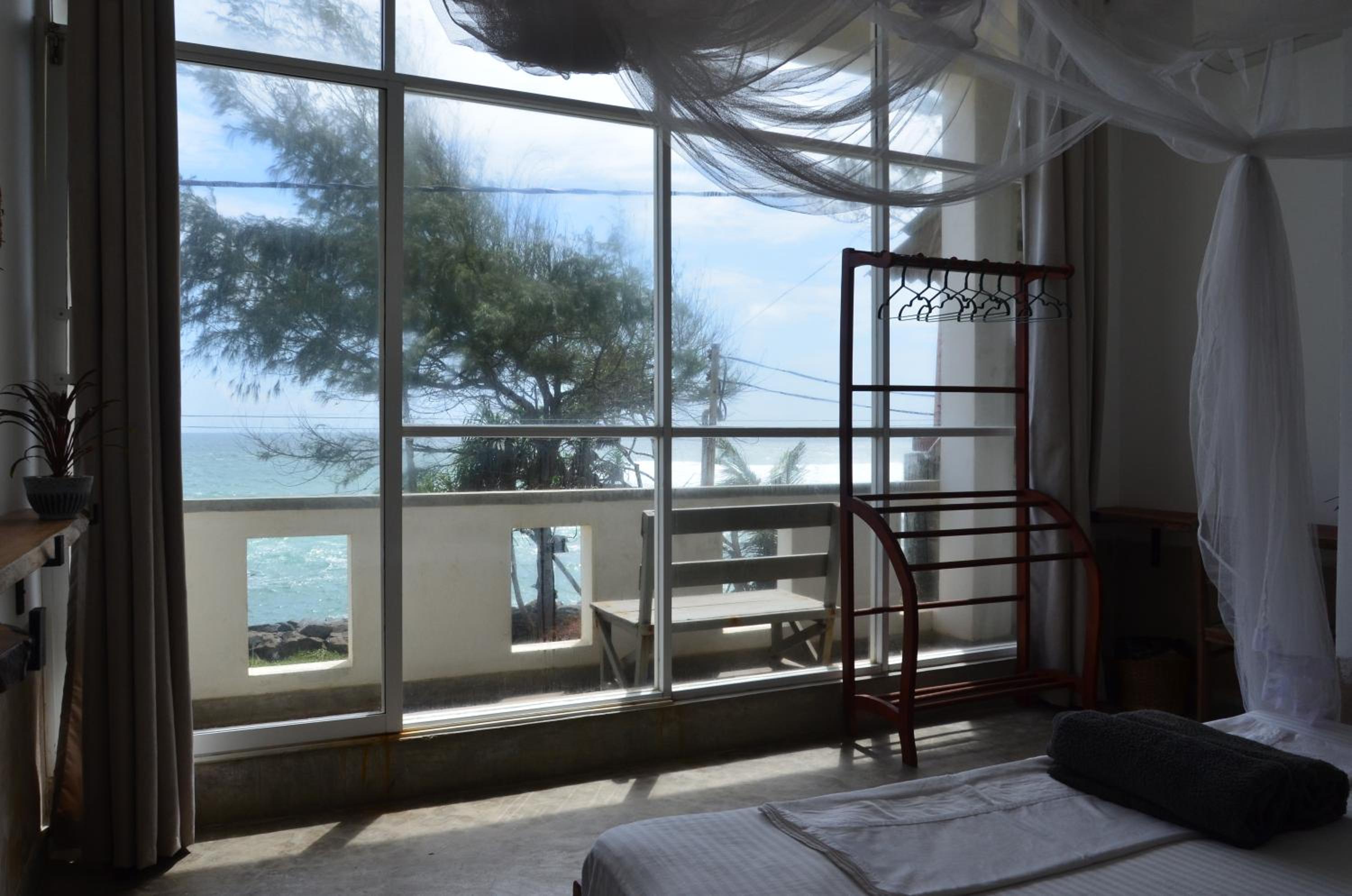 Deluxe Double Room with Balcony and Sea View photo 2