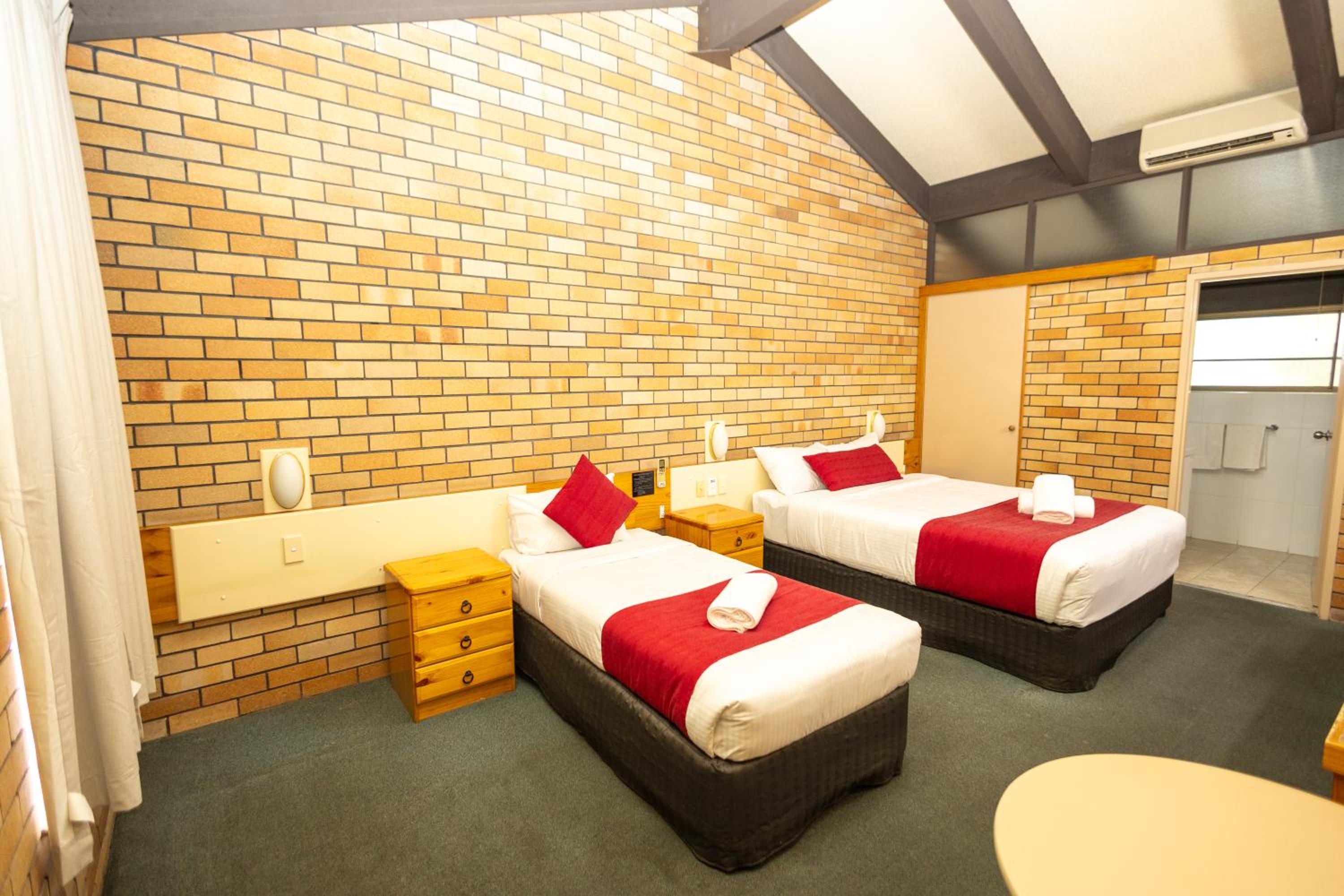 Superior Double or Twin Room photo 3