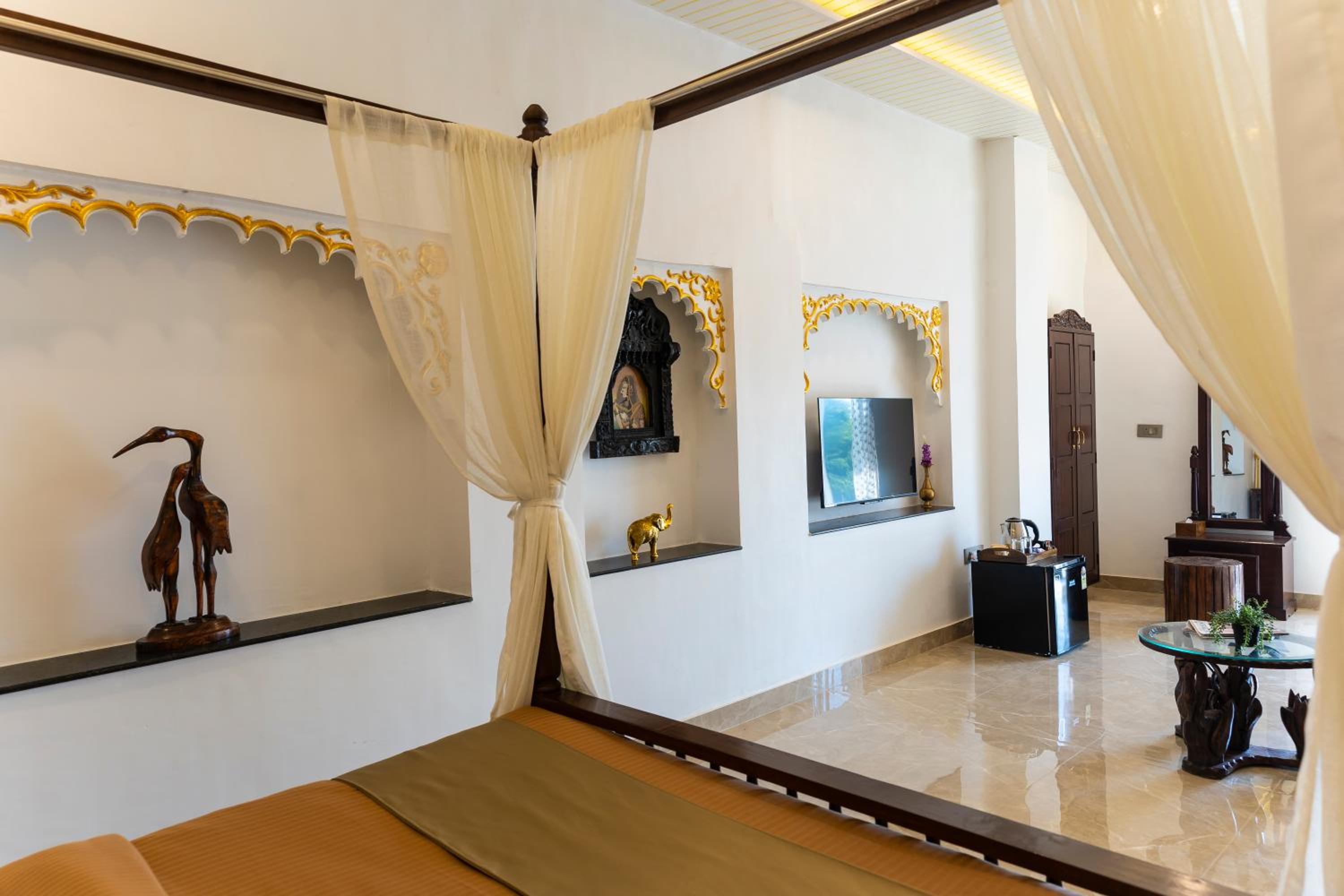Suite with Lake View photo 1