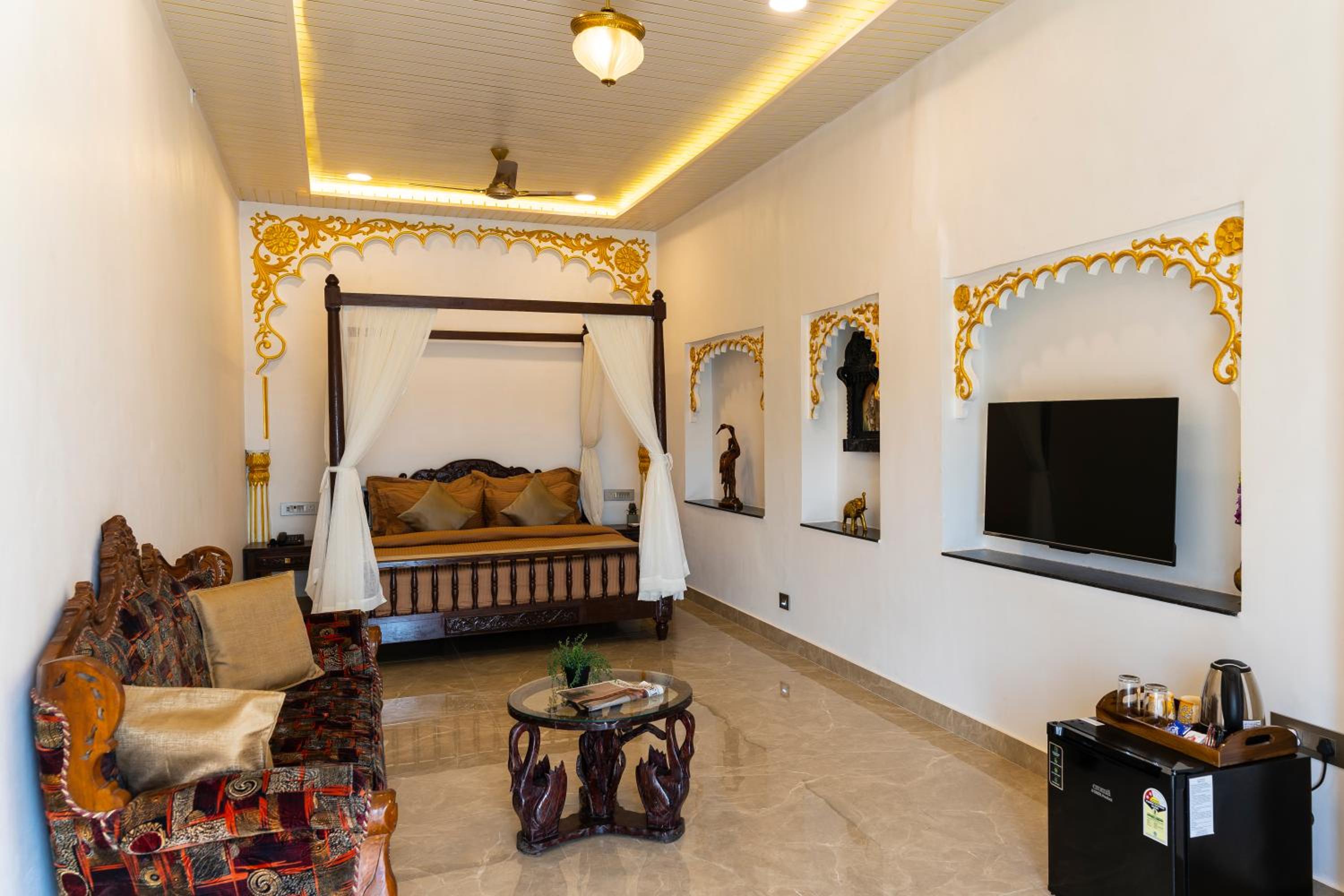Suite with Lake View photo 3