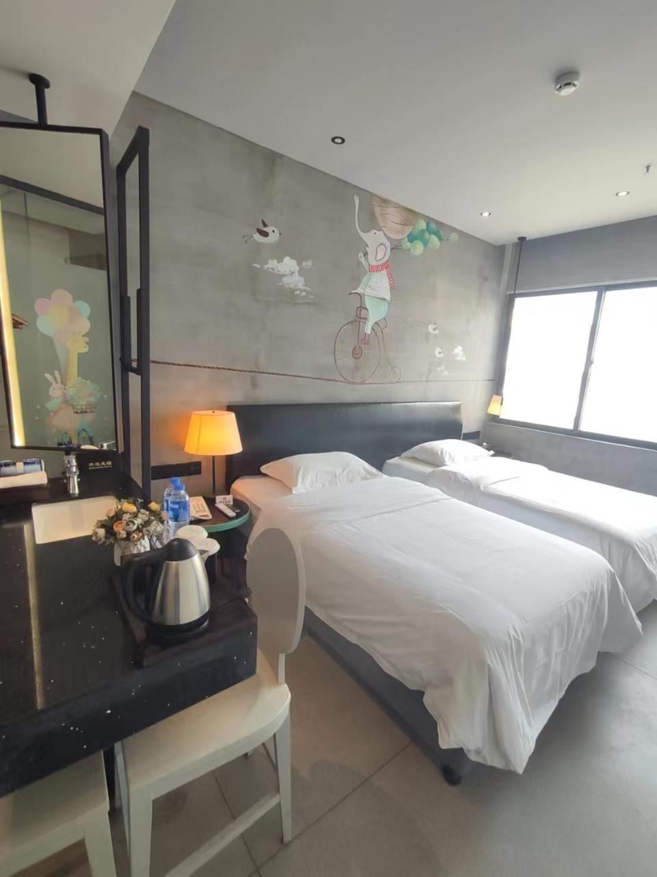 Deluxe Twin Room photo 1