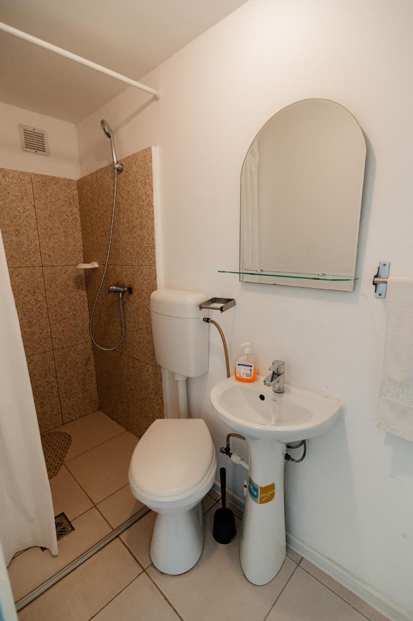 Small Double Room photo 3